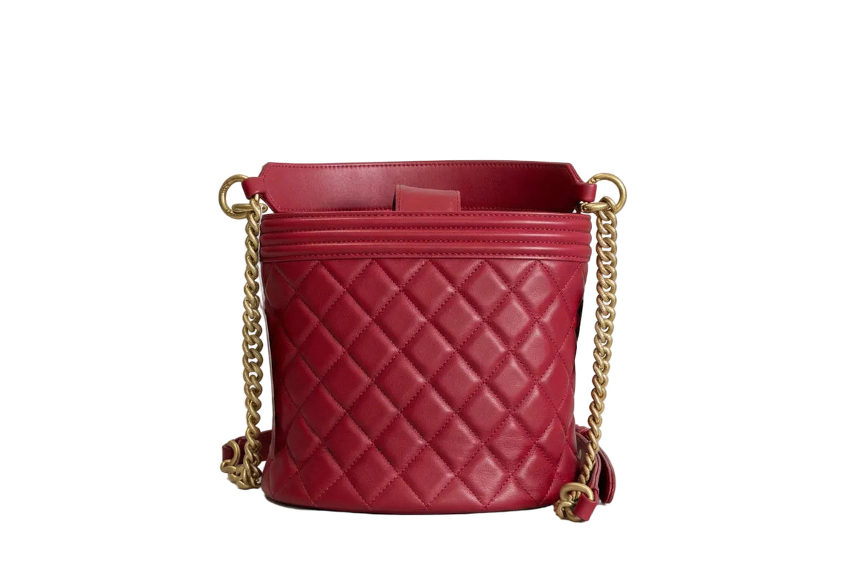 Pre-owned Chanel Le Boy Bucket Bag Red Quilted Leather - Authenticated