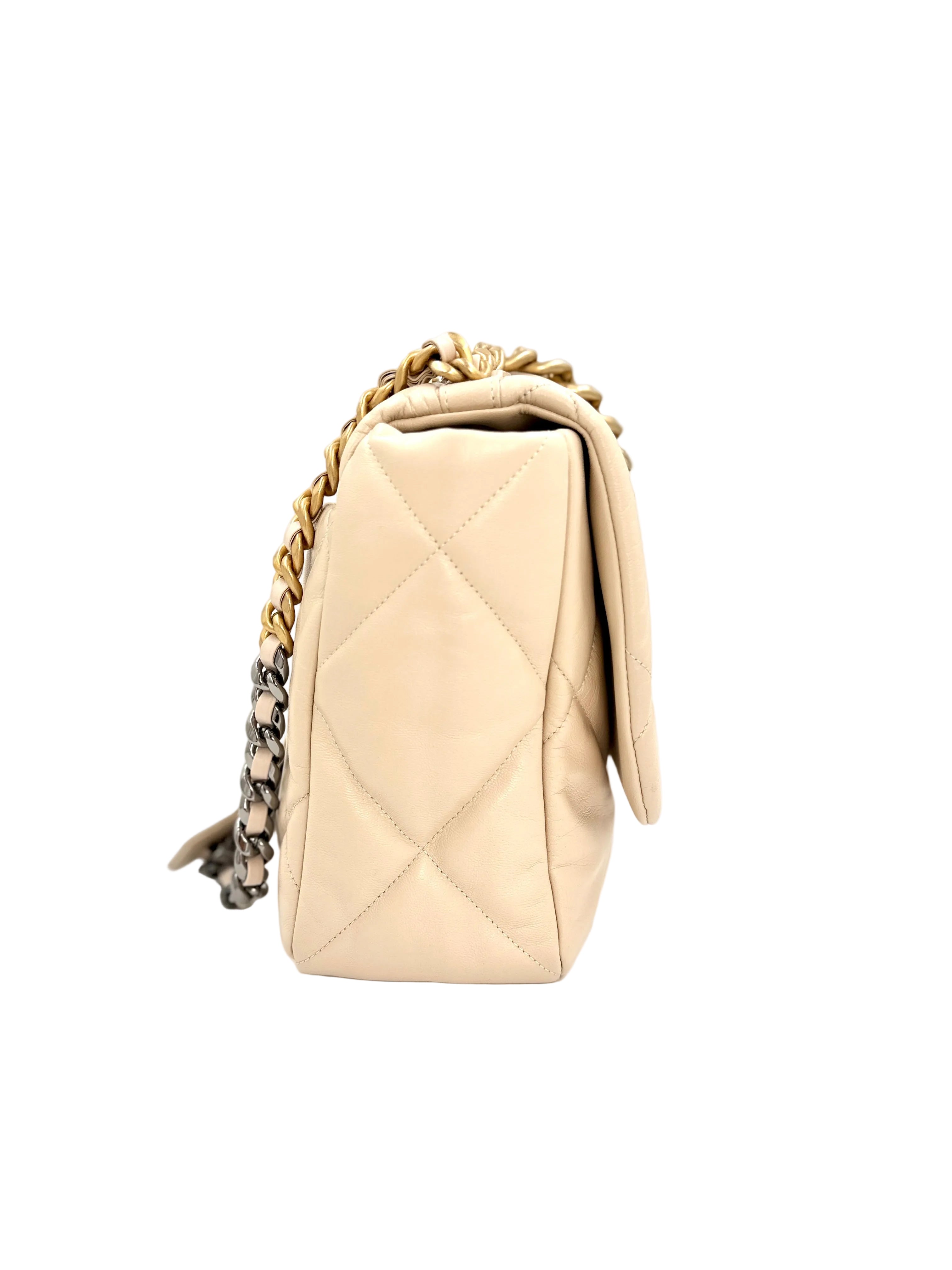 Pre-owned Chanel 19 Maxi Beige Goatskin Mixed Hardware - Authenticated