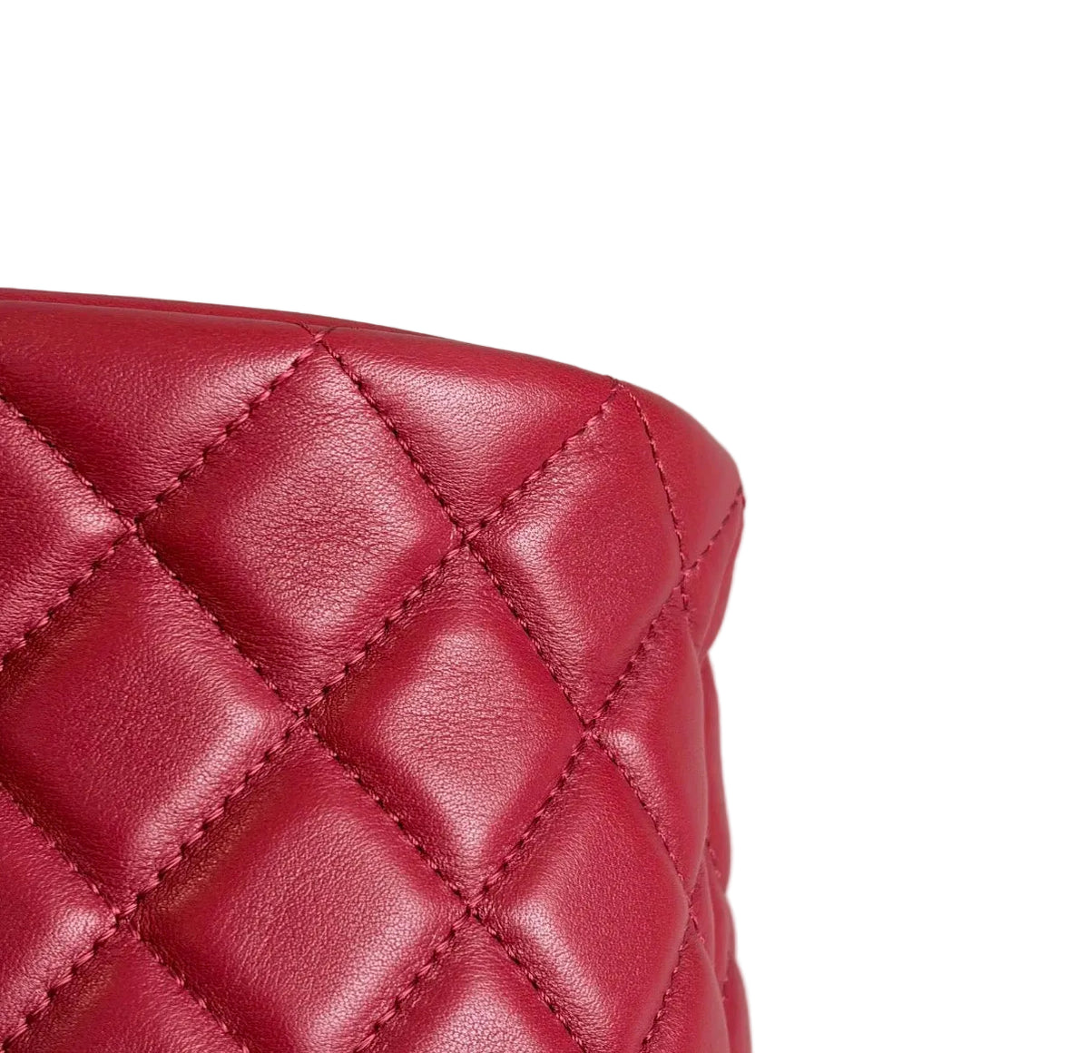 Pre-owned Chanel Le Boy Bucket Bag Red Quilted Leather - Authenticated