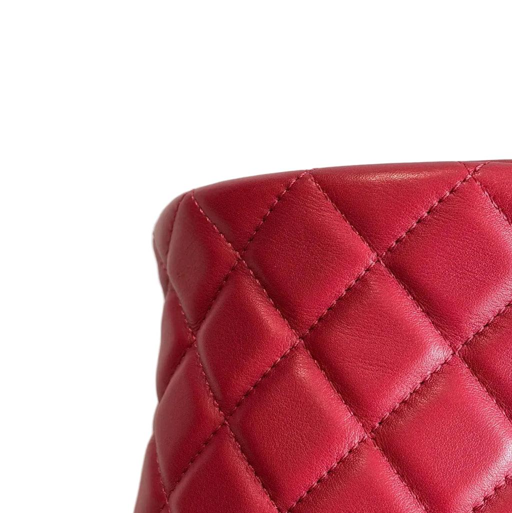 Pre-owned Chanel Le Boy Bucket Bag Red Quilted Leather - Authenticated