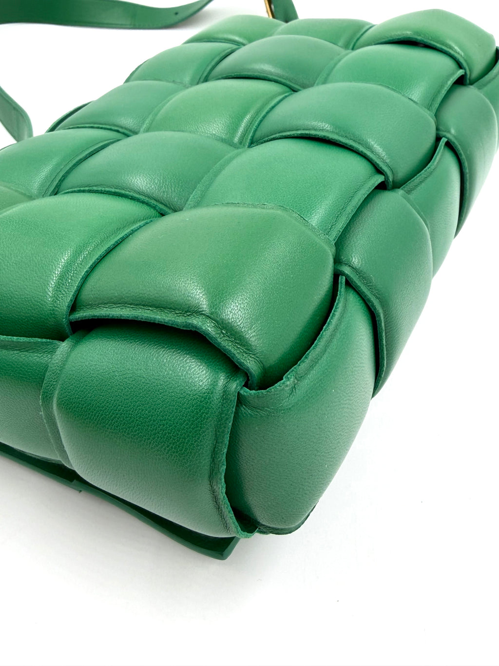 Pre-owned Bottega Veneta Green Padded Cassette Shoulder Bag - Authenticated