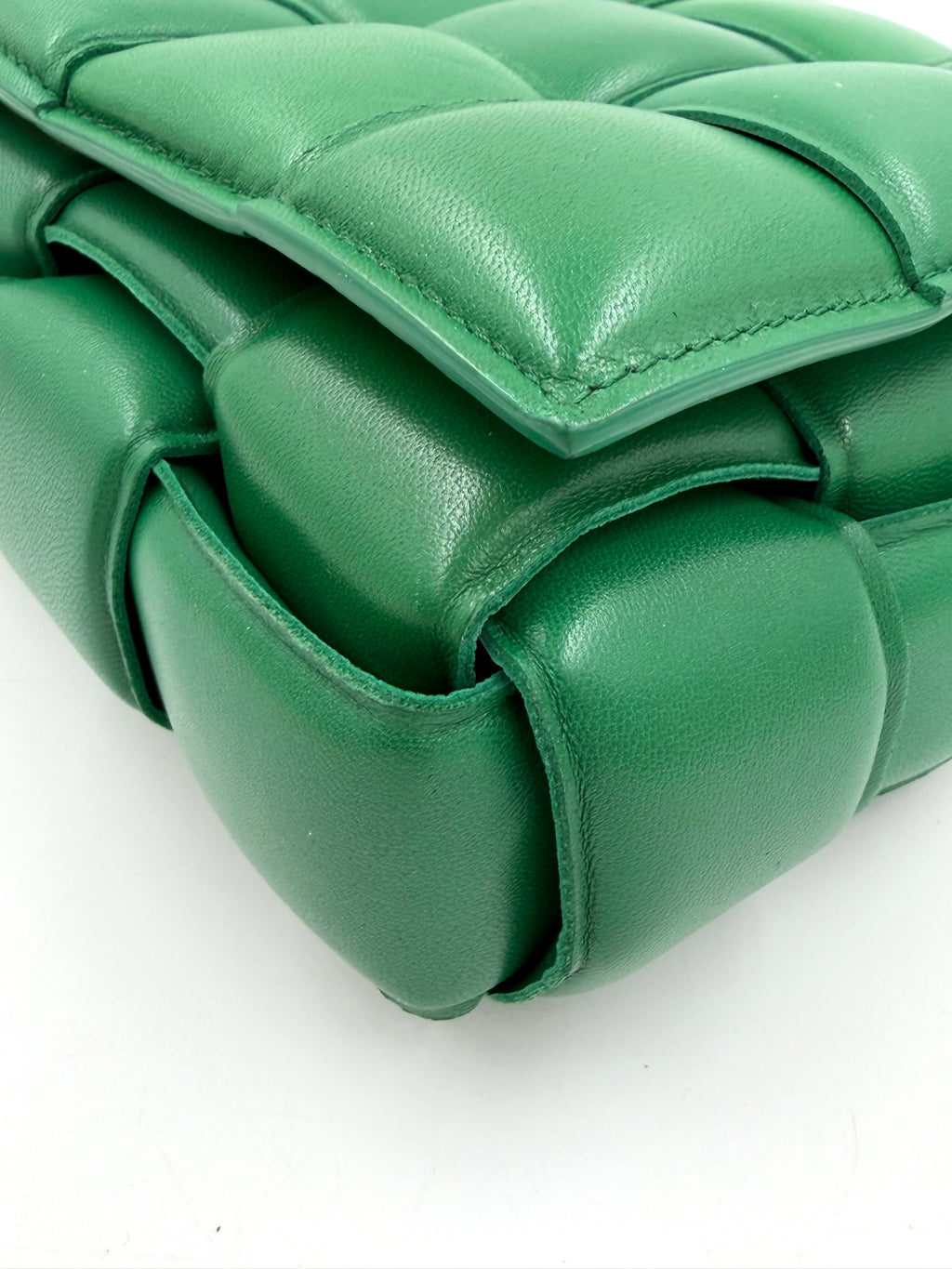 Pre-owned Bottega Veneta Green Padded Cassette Shoulder Bag - Authenticated
