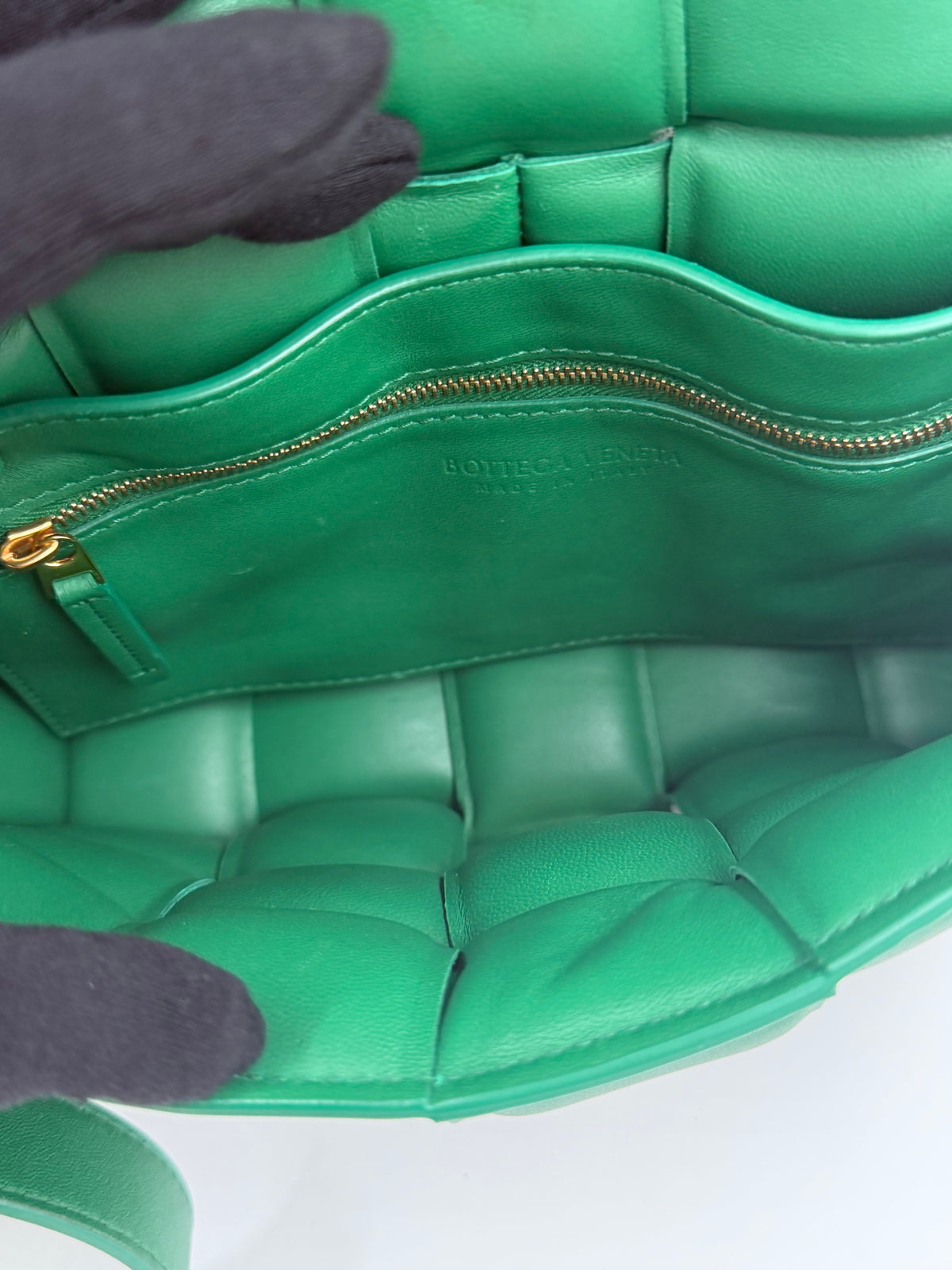 Pre-owned Bottega Veneta Green Padded Cassette Shoulder Bag - Authenticated
