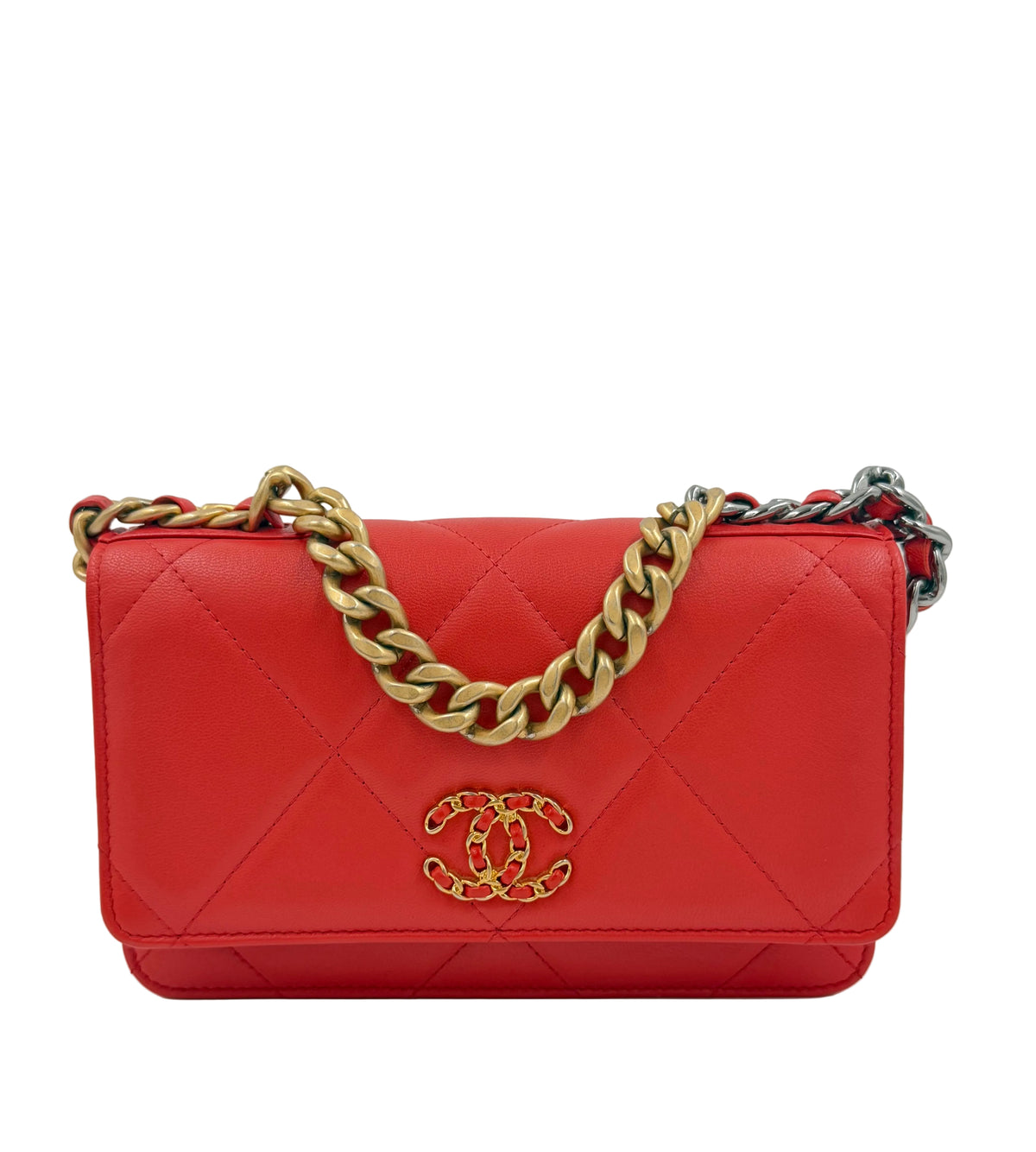 Pre-owned Chanel 19 Wallet on Chain Quilted Lambskin Red/Orange - Authenticated