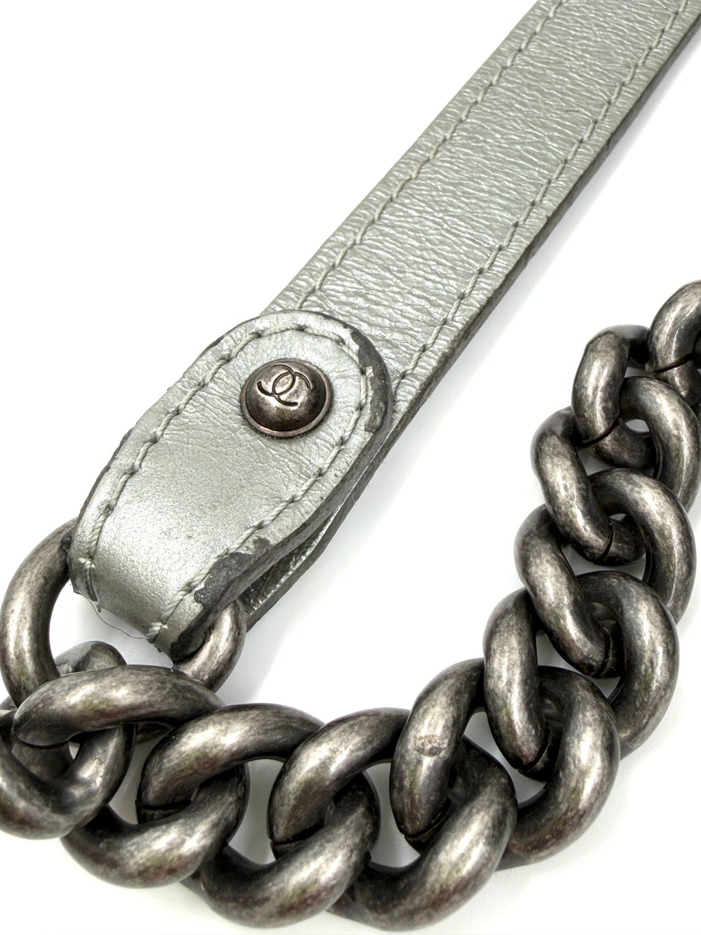 Pre-owned Chanel Calfskin Silver Medium Chain Around Top Handle Boy Bag - Authenticated
