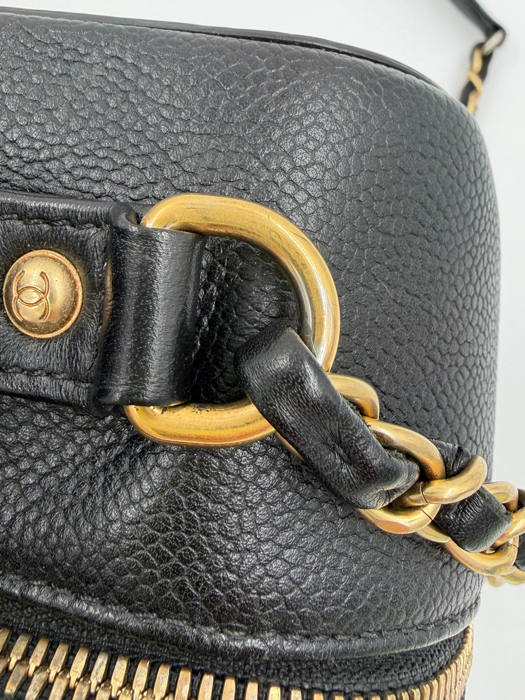 Pre-Owned Chanel Black Quilted Caviar CC Filigree Vanity Case - Authenticated