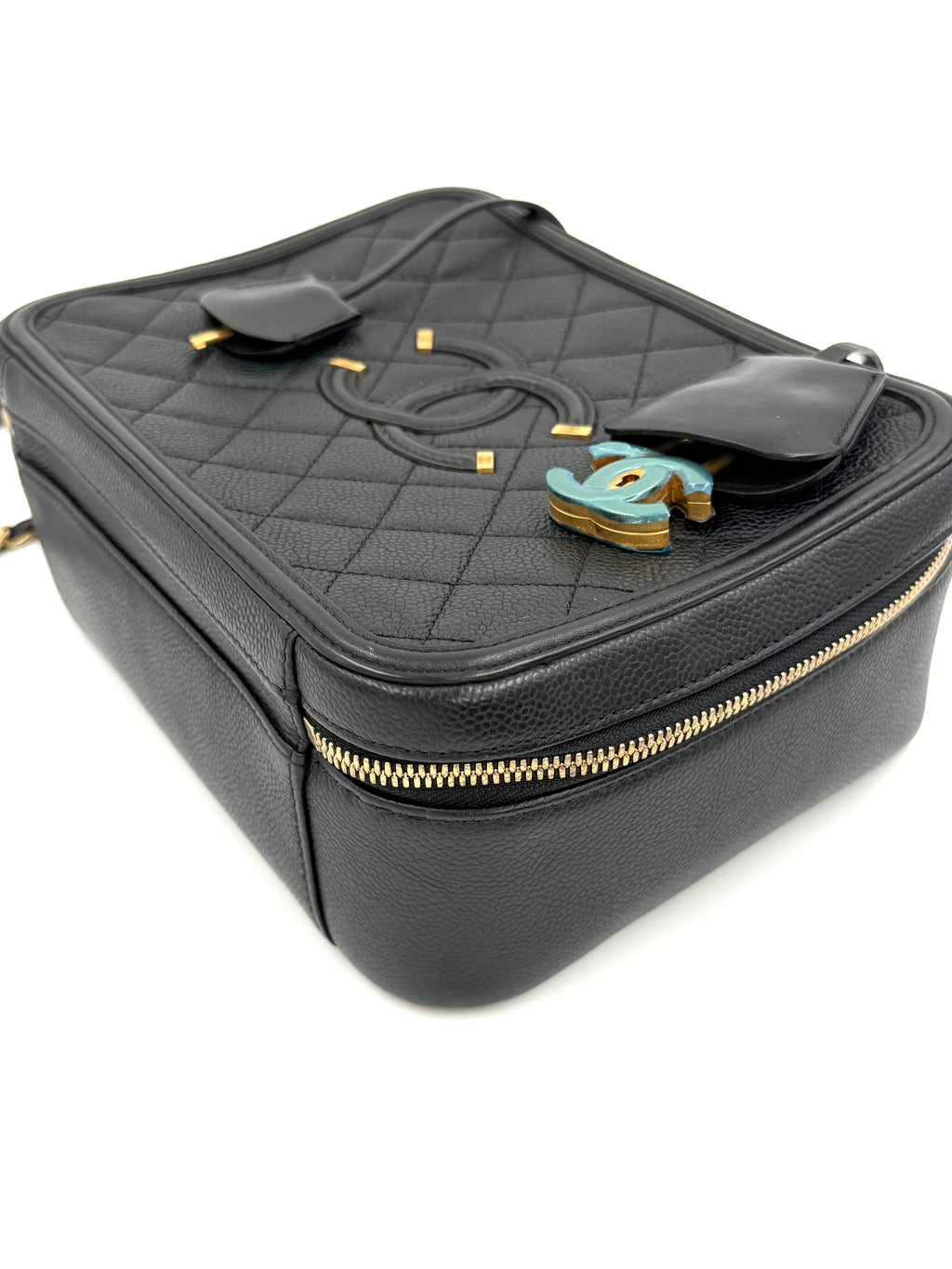 Pre-Owned Chanel Black Quilted Caviar CC Filigree Vanity Case - Authenticated