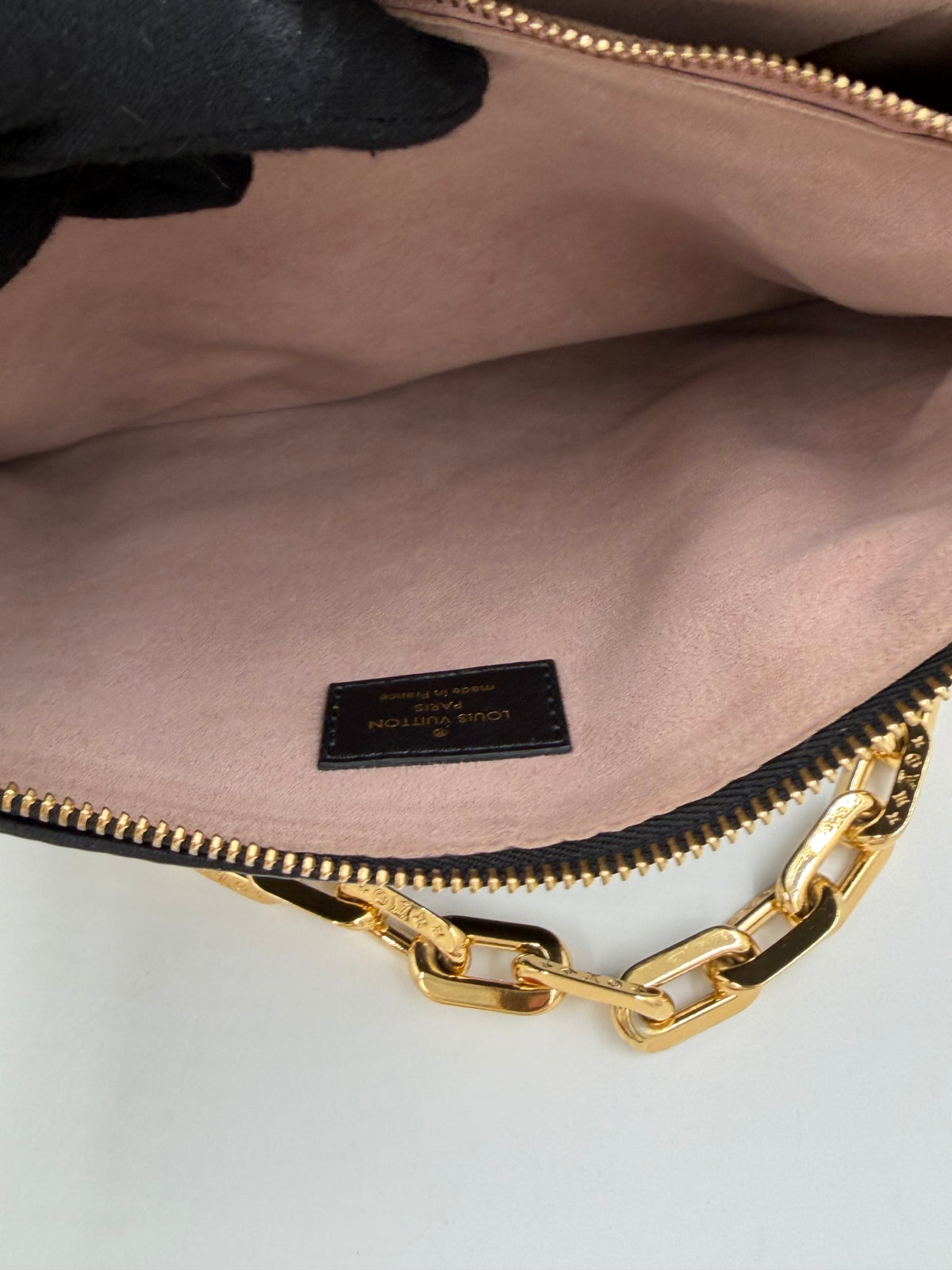Pre-owned Louis Vuitton Coussin PM Black Monogram Lambskin - Authenticated