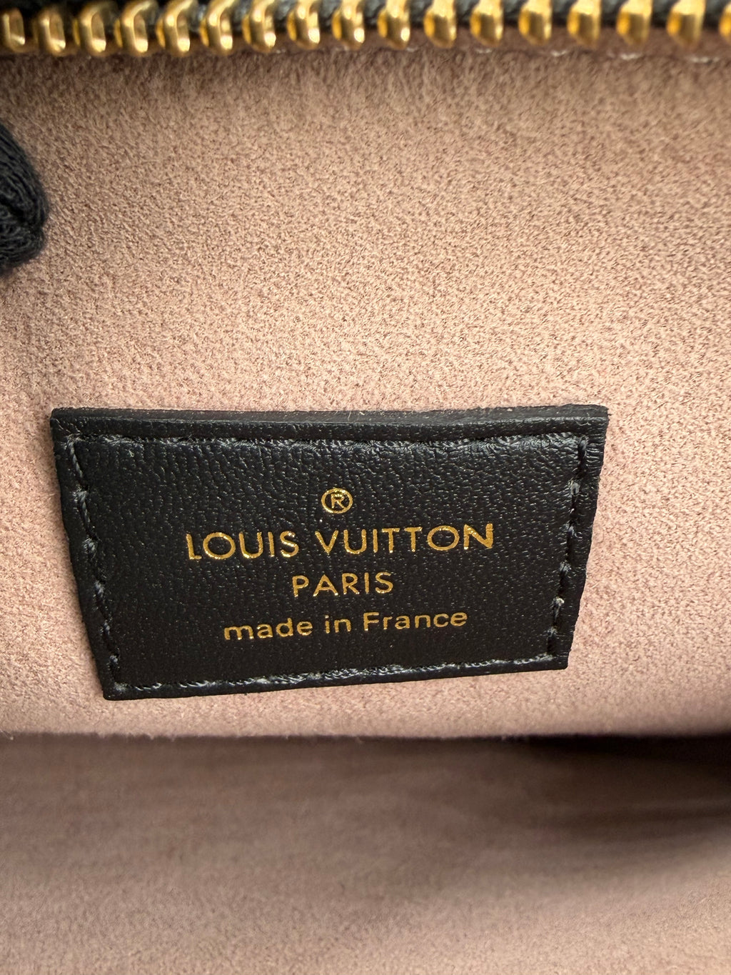 Pre-owned Louis Vuitton Coussin PM Black Monogram Lambskin - Authenticated