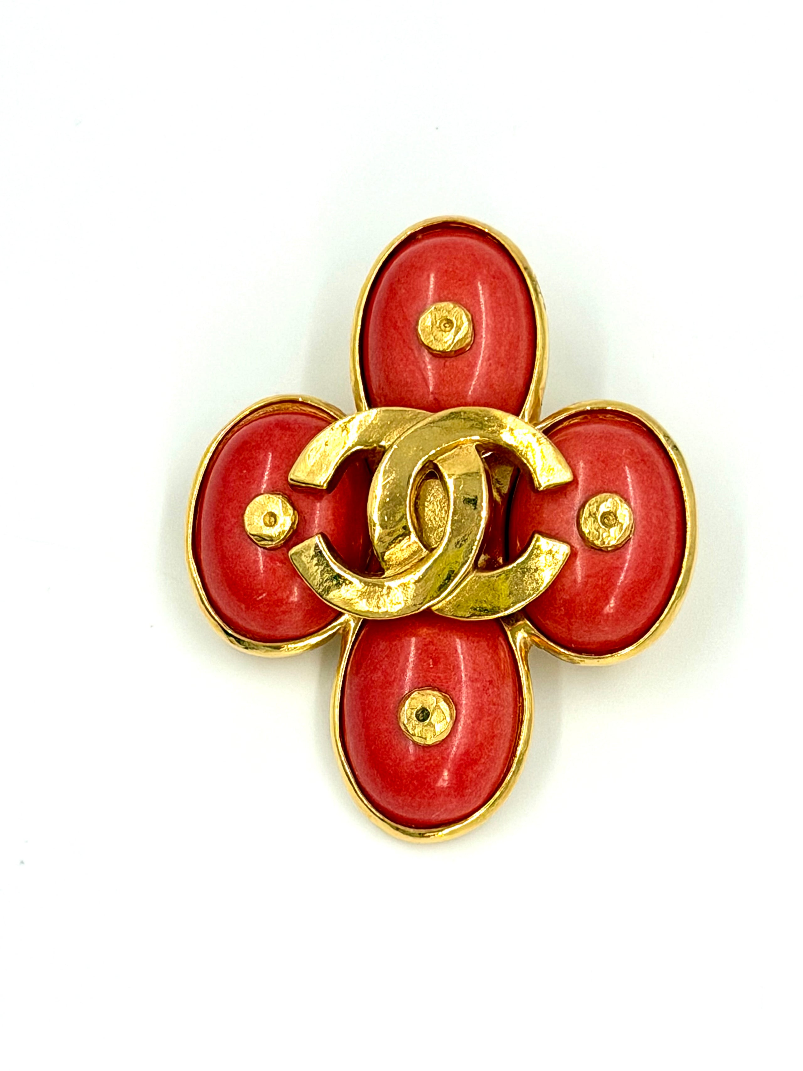 Pre-owned Chanel Gold Plated Coral Maltese Cross Brooch - Authenticated