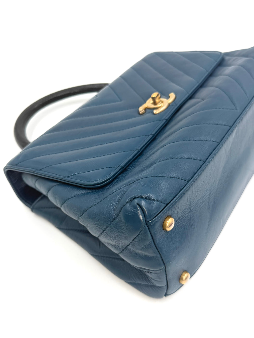 Pre-owned Chanel Blue Chevron  Calfskin and Lizard Coco Handle Medium - Authenticated