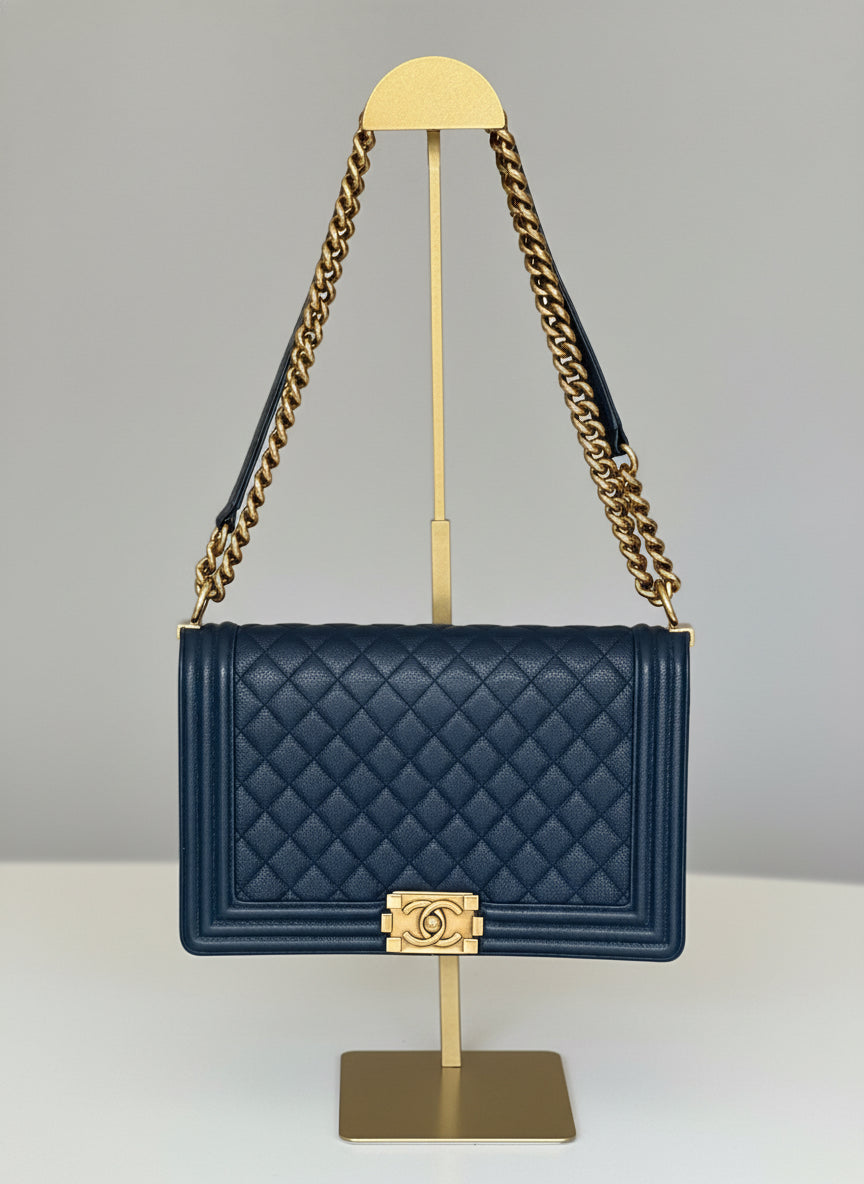 Pre-Owned Chanel Boy Bag New Medium Navy Caviar - Authenticated