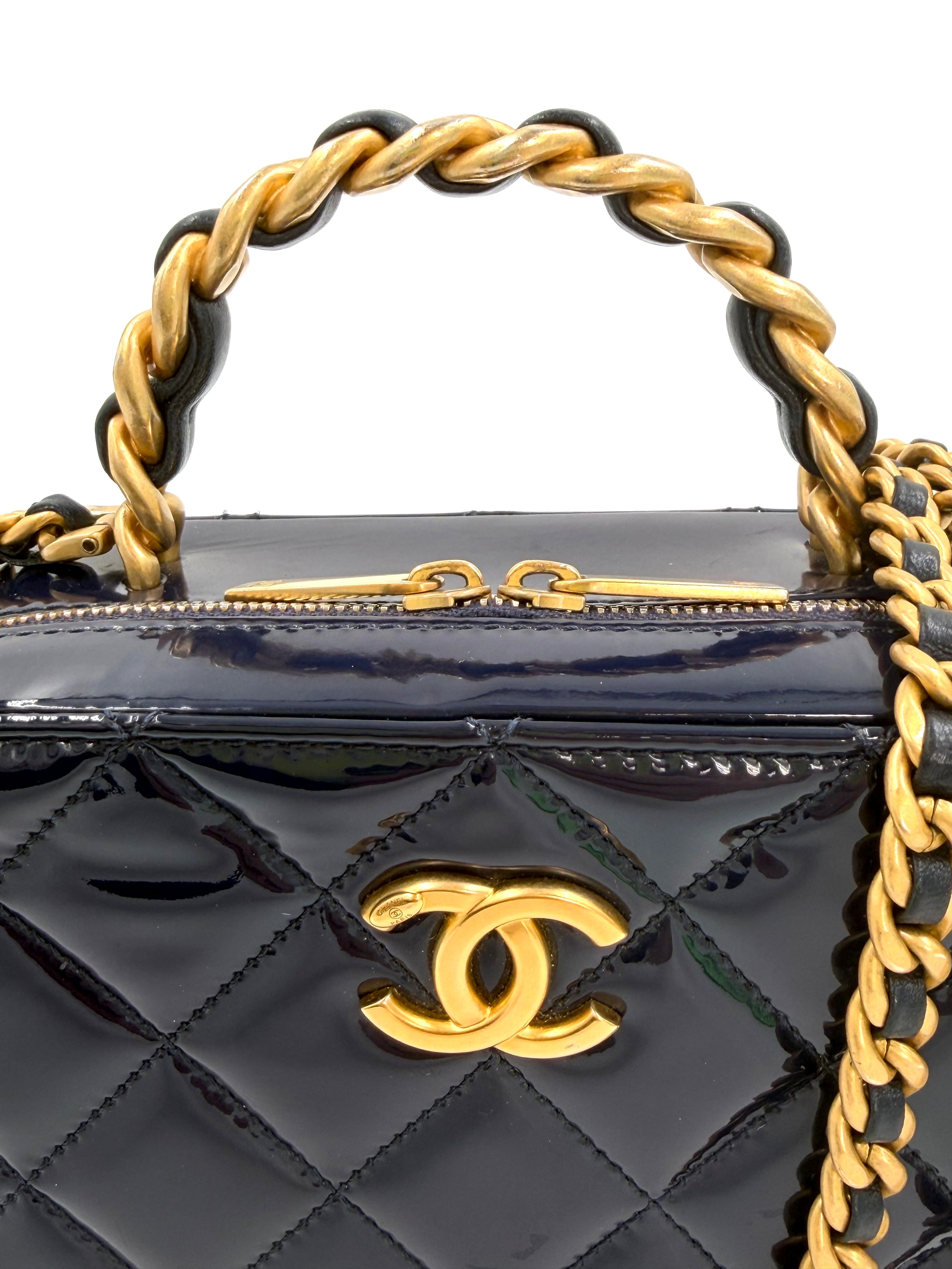 Pre-Owned Chanel Navy Blue Patent Leather Small Vanity Shoulder Bag - Authenticated