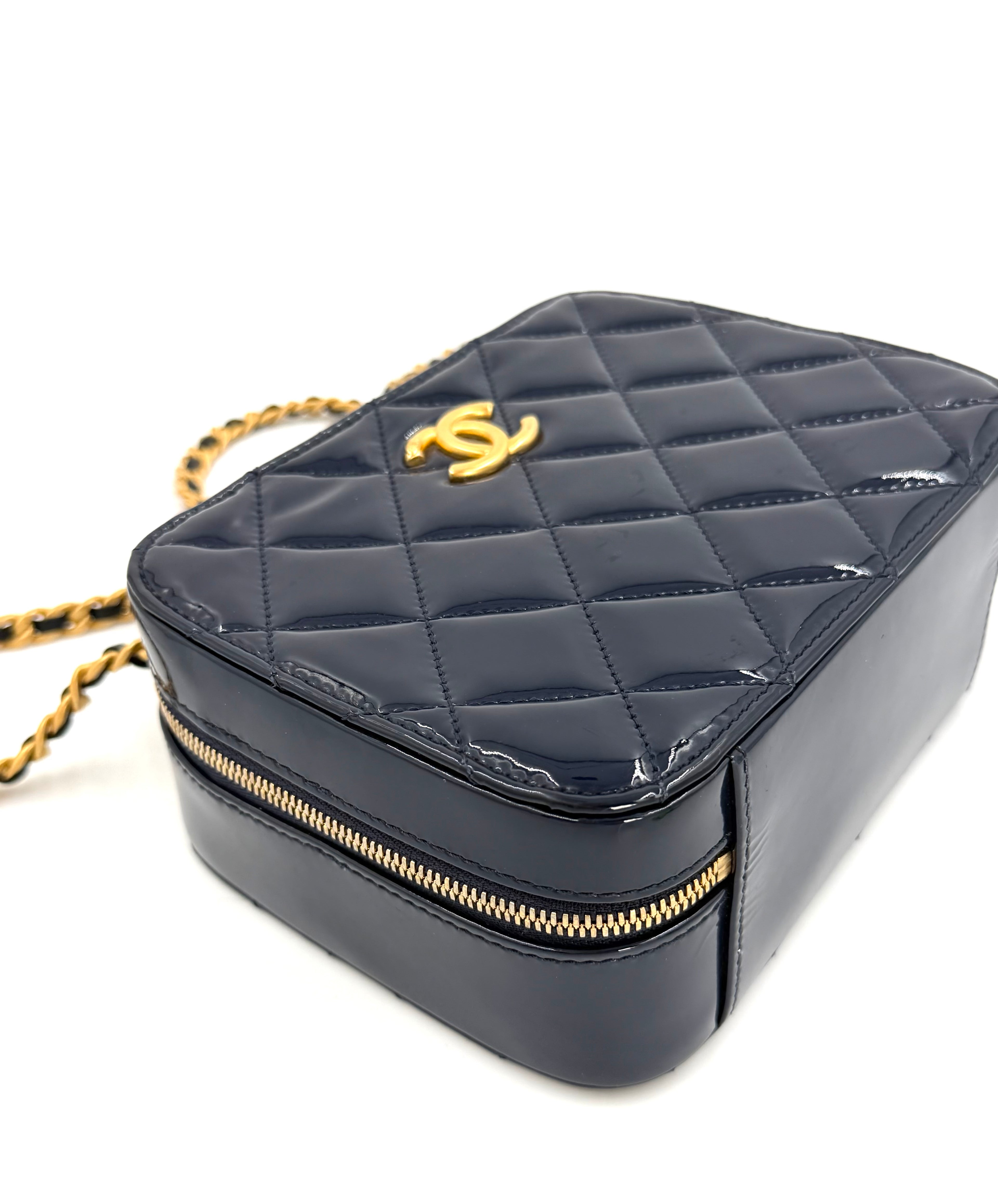Pre-Owned Chanel Navy Blue Patent Leather Small Vanity Shoulder Bag - Authenticated