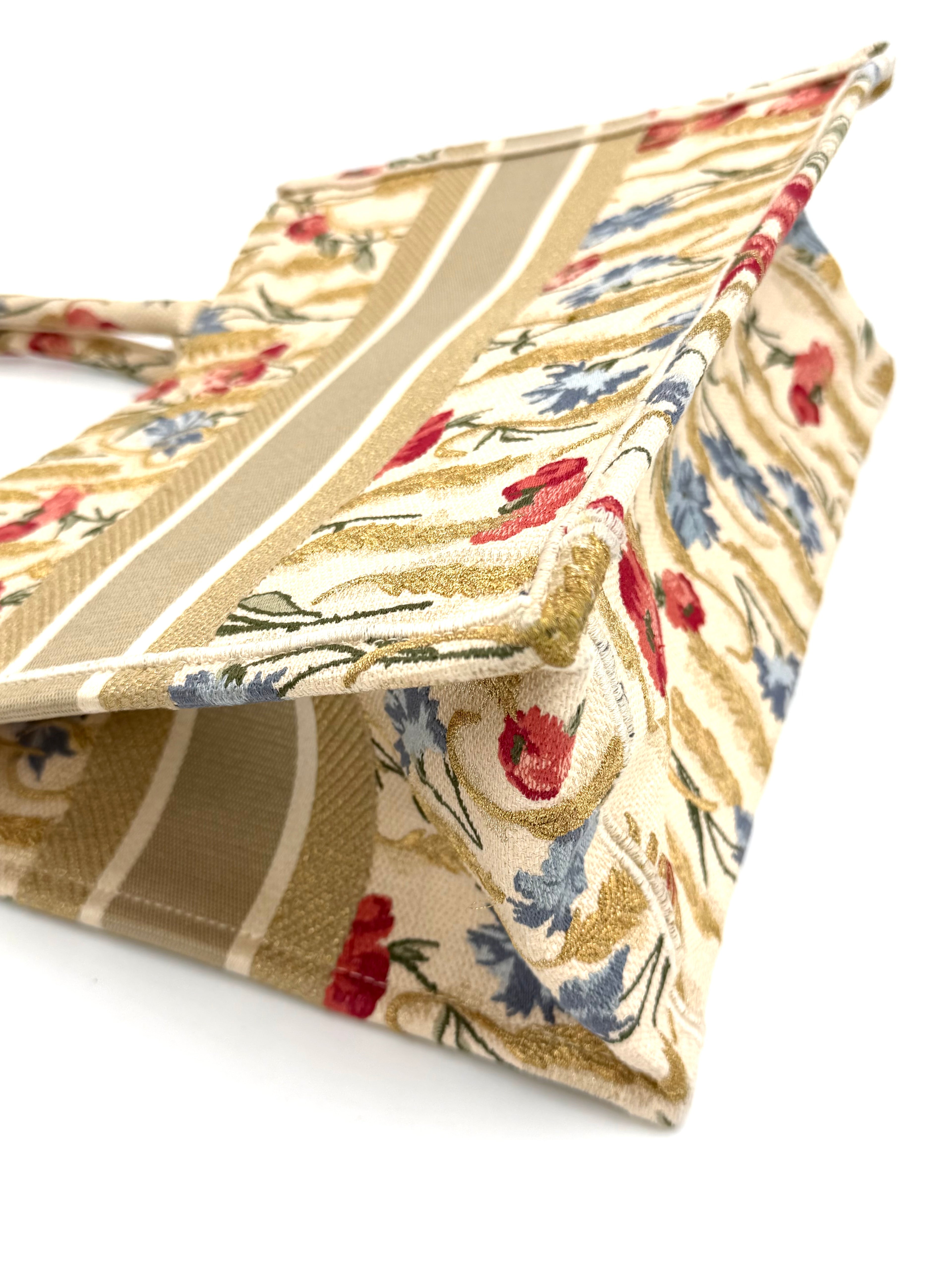 Pre-owned Christian Dior Canvas Embroidered Medium Hibiscus Book Tote - Authenticated