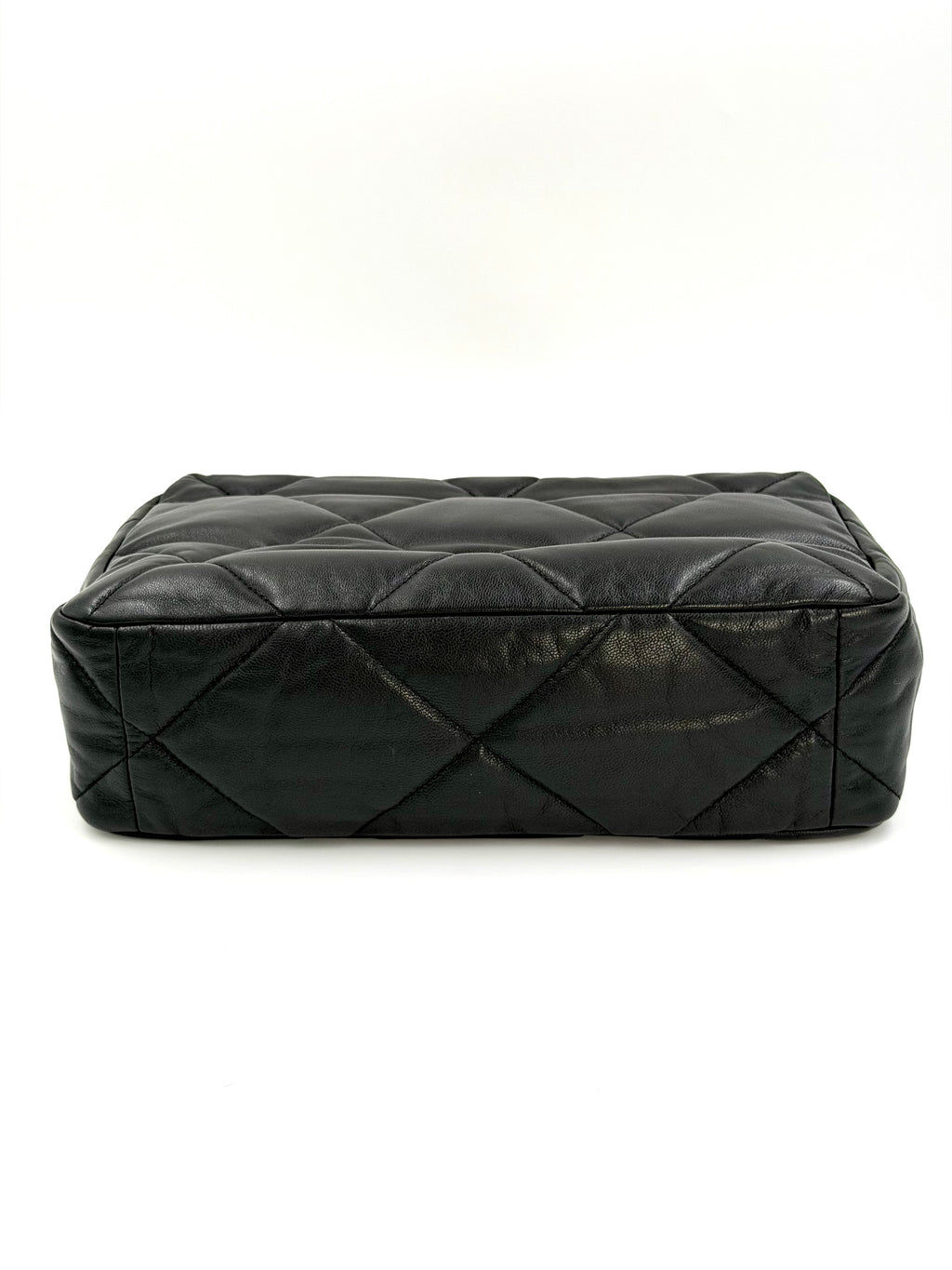 Pre-owned Chanel 19 Black With Mixed Metal Hardware Large - Authenticated