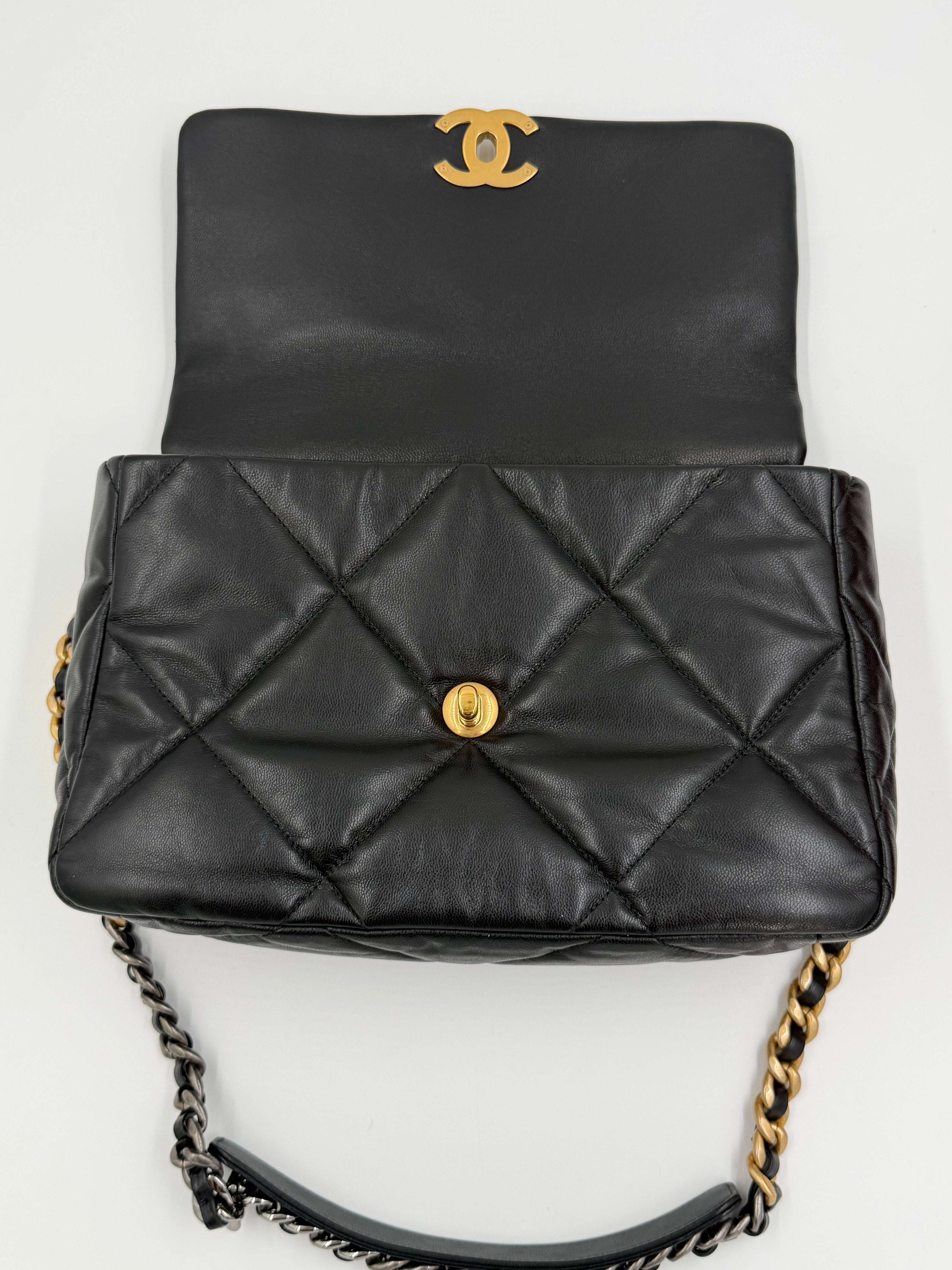 Pre-owned Chanel 19 Black With Mixed Metal Hardware Large - Authenticated