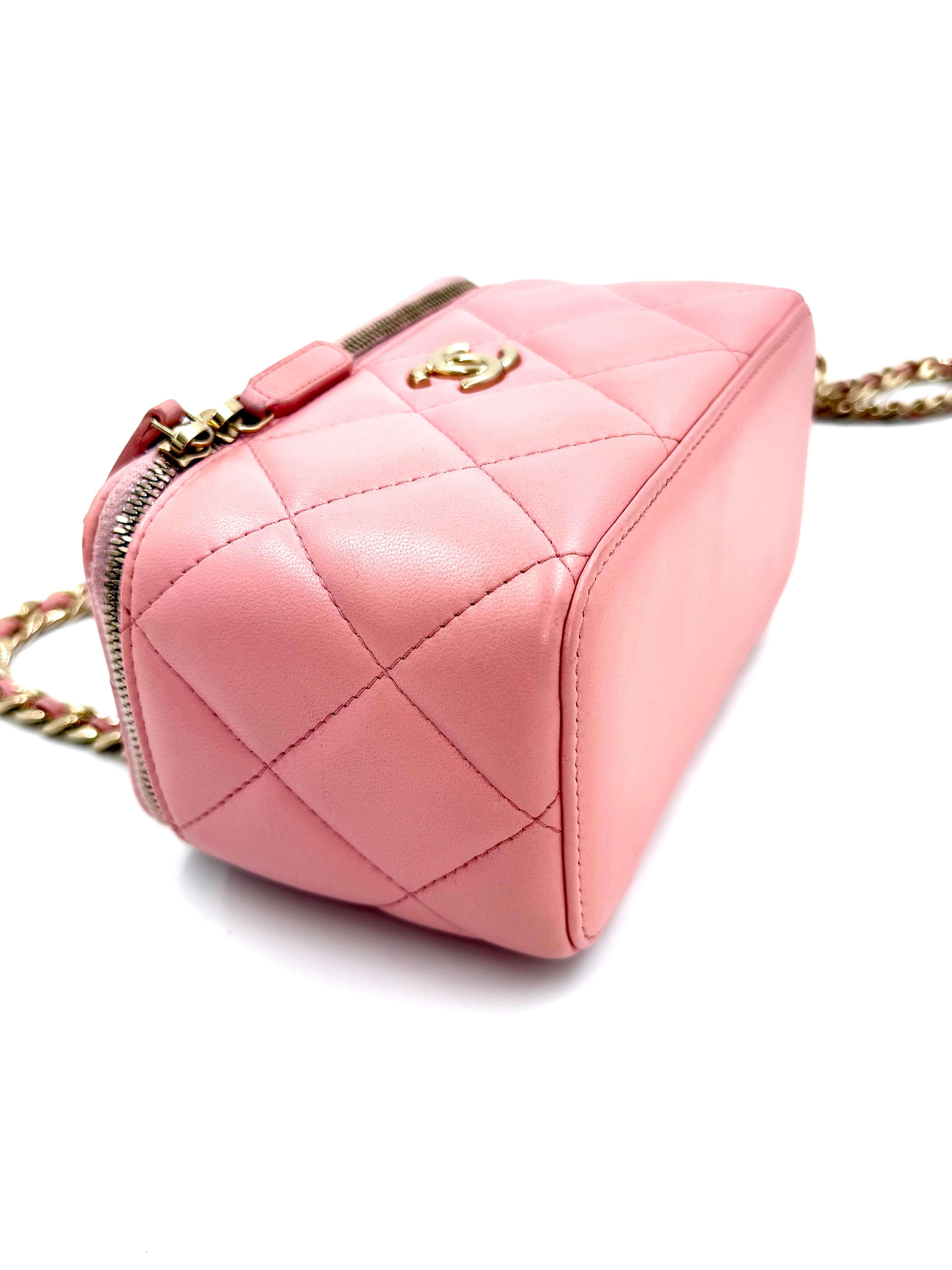 Pre-Owned Chanel Elegant Chain Vanity Case Quilted Leather Shoulder Bag Pink - Authenticated