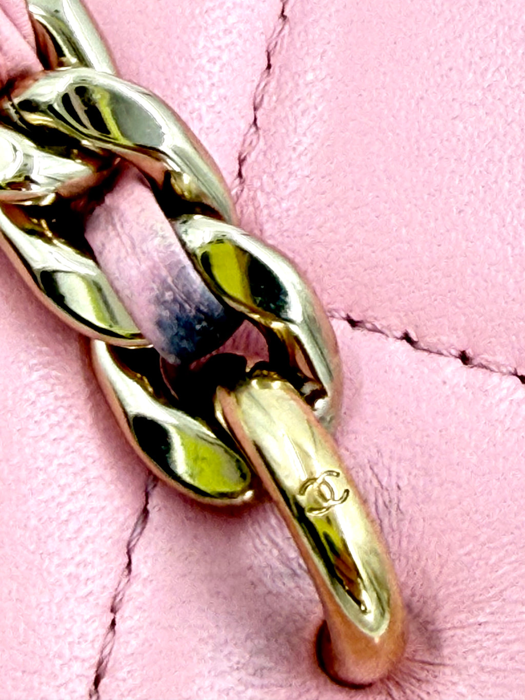 Pre-Owned Chanel Elegant Chain Vanity Case Quilted Leather Shoulder Bag Pink - Authenticated