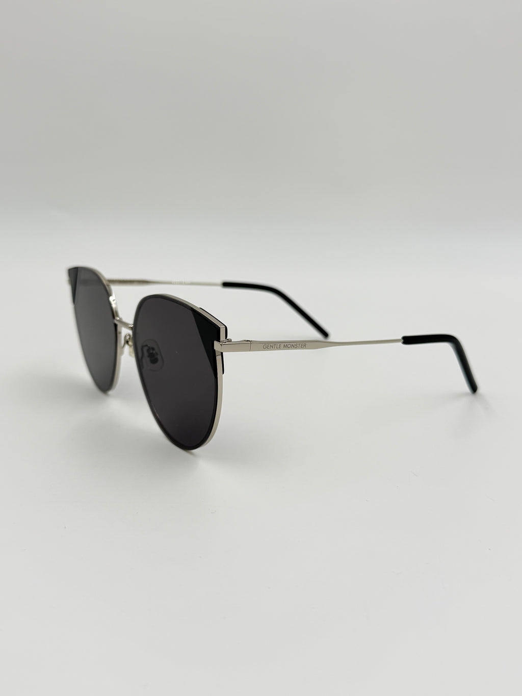 NEW Gentle Monster Mimichic Sunglasses Silver Frames Gray Lenses