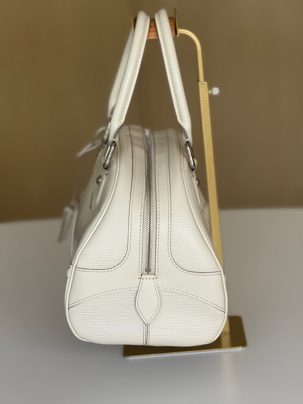 Pre-Owned Louis Vuitton Montaigne Bowler Top Handle Bag PM Ivory Epi Leather - Authenticated