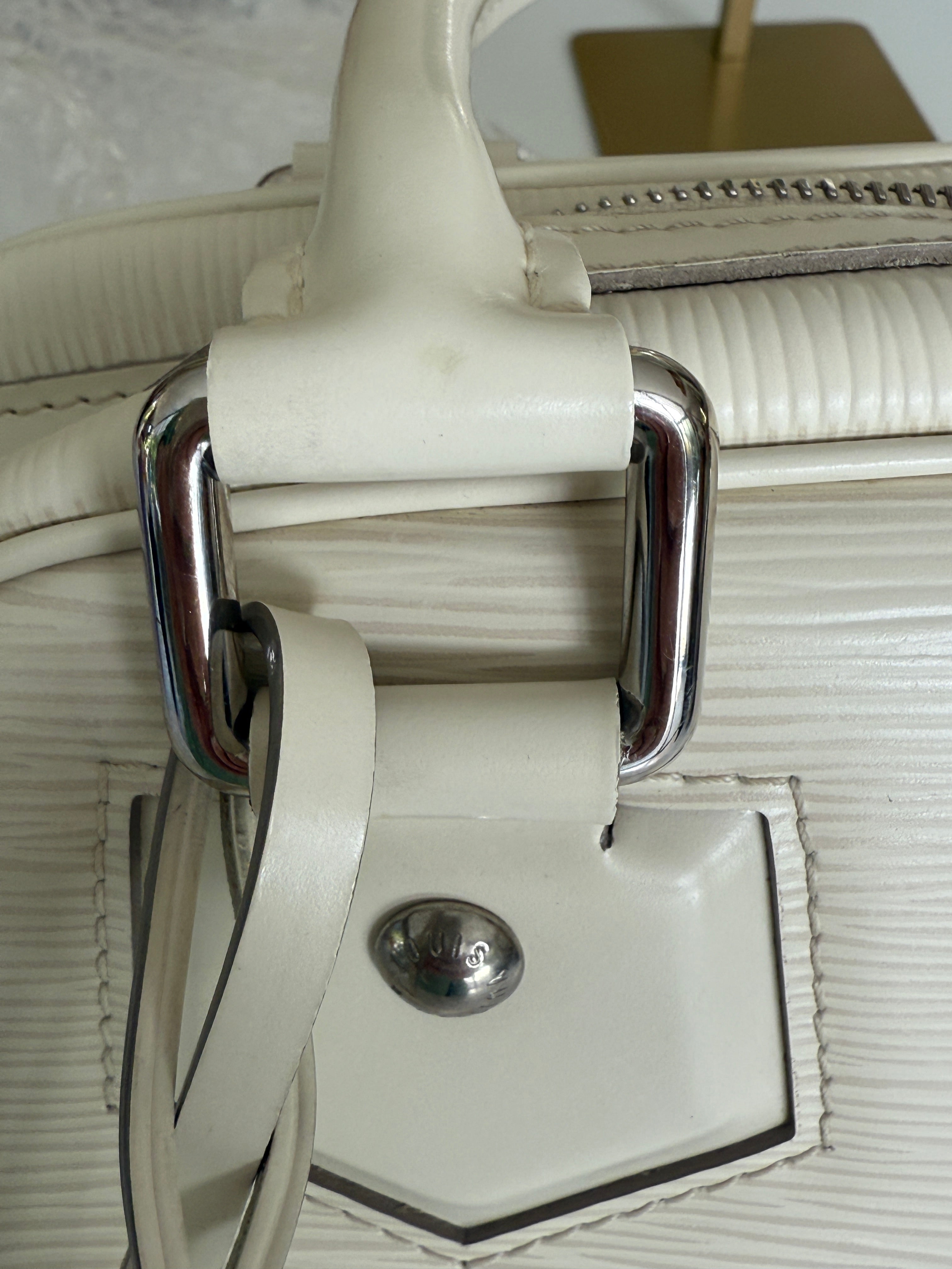 Pre-Owned Louis Vuitton Montaigne Bowler Top Handle Bag PM Ivory Epi Leather - Authenticated