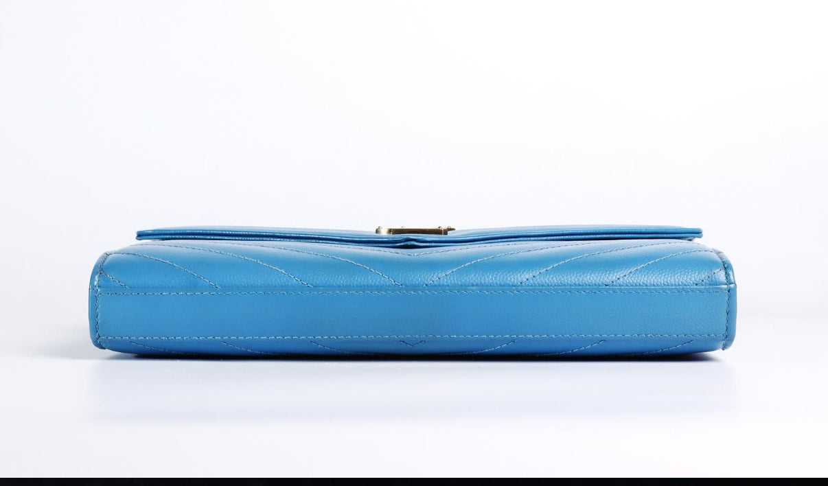 Pre-Owned  Blur Yves Saint Laurent Chevron Gold Hardware - Authenticated