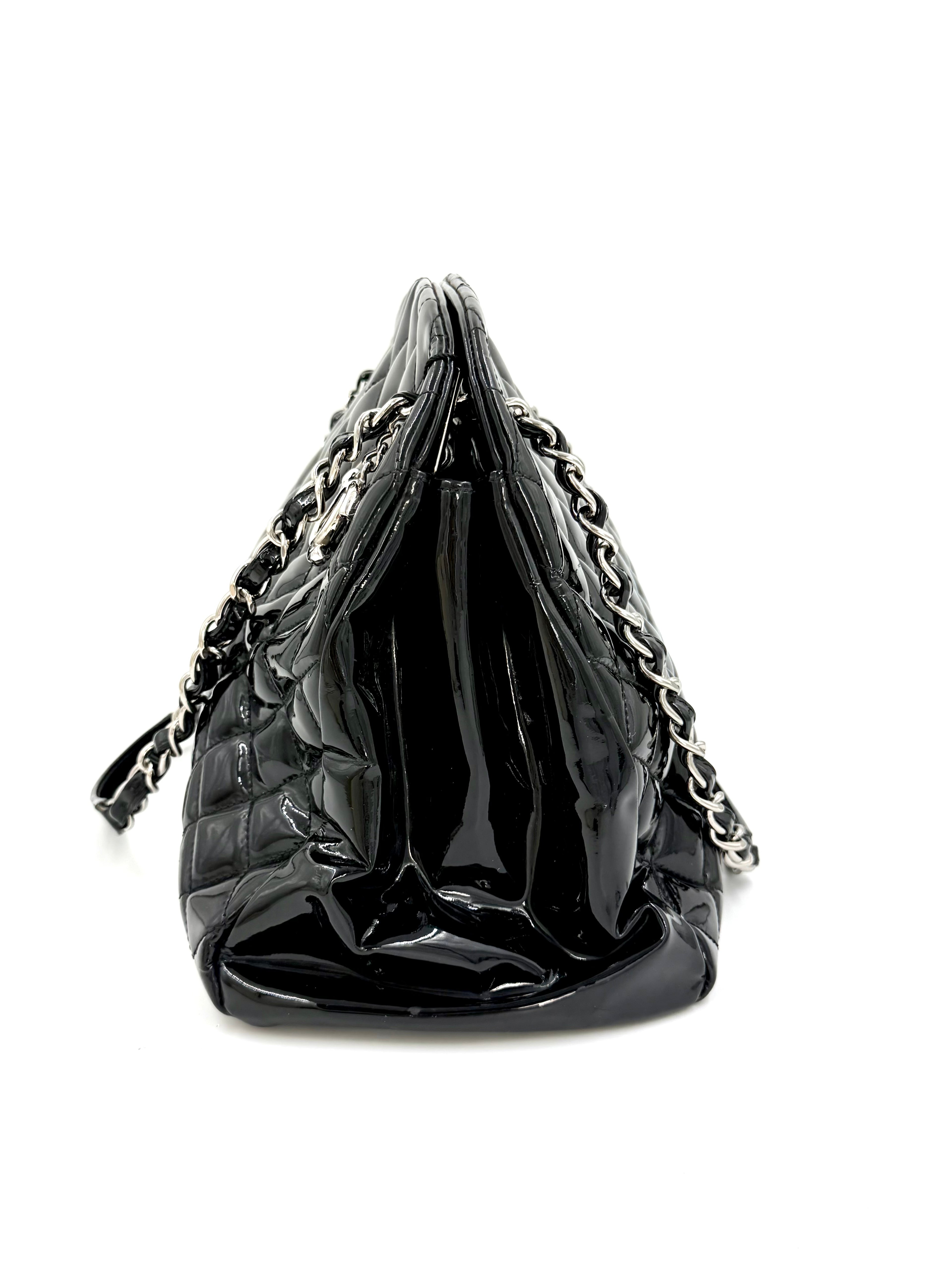 Pre-owned CHANEL Patent Quilted Maxi Just Mademoiselle Bowling Bag Black - Authenticated