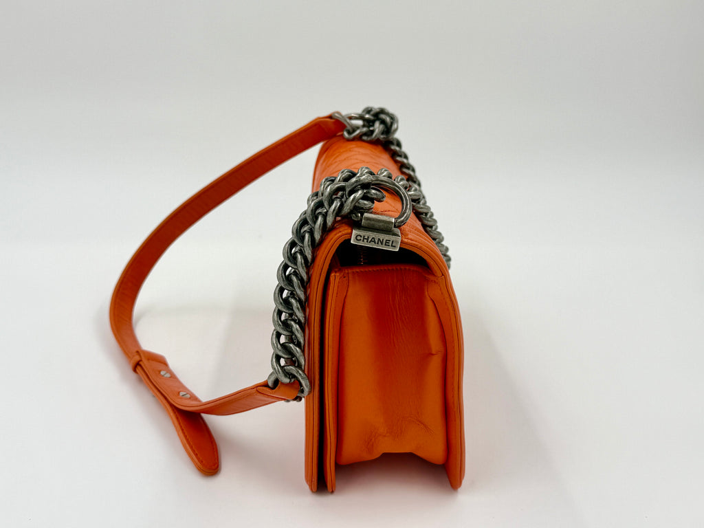 Pre-Owned Chanel Orange Boy Bag with Ruthenium Hardware Old Medium - Authenticated