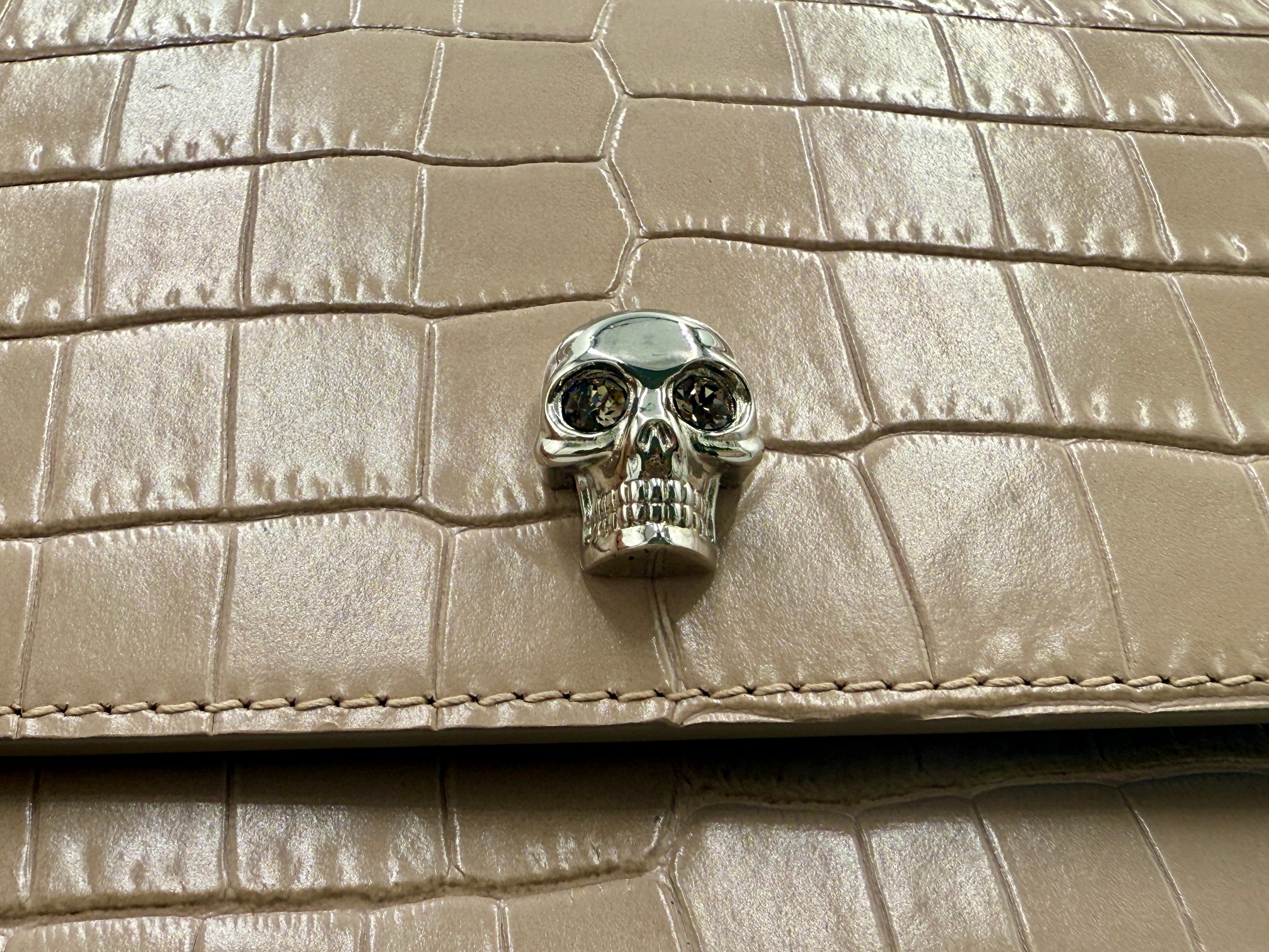 Pre-Owned Alexander McQueen Skull Croc Embossed Shoulder Bag - Authenticated