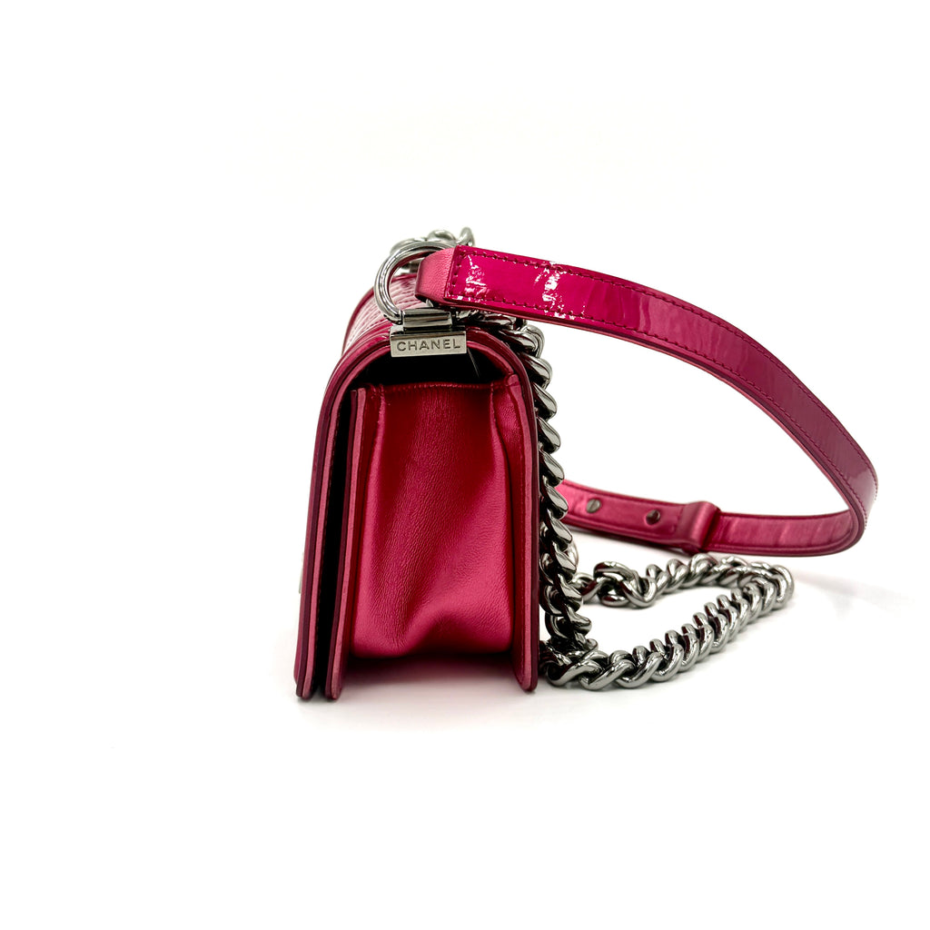Pre-Owned Chanel Pink Liquid Patent Small Boy Bag Ruthenium Hardware - Authenticated