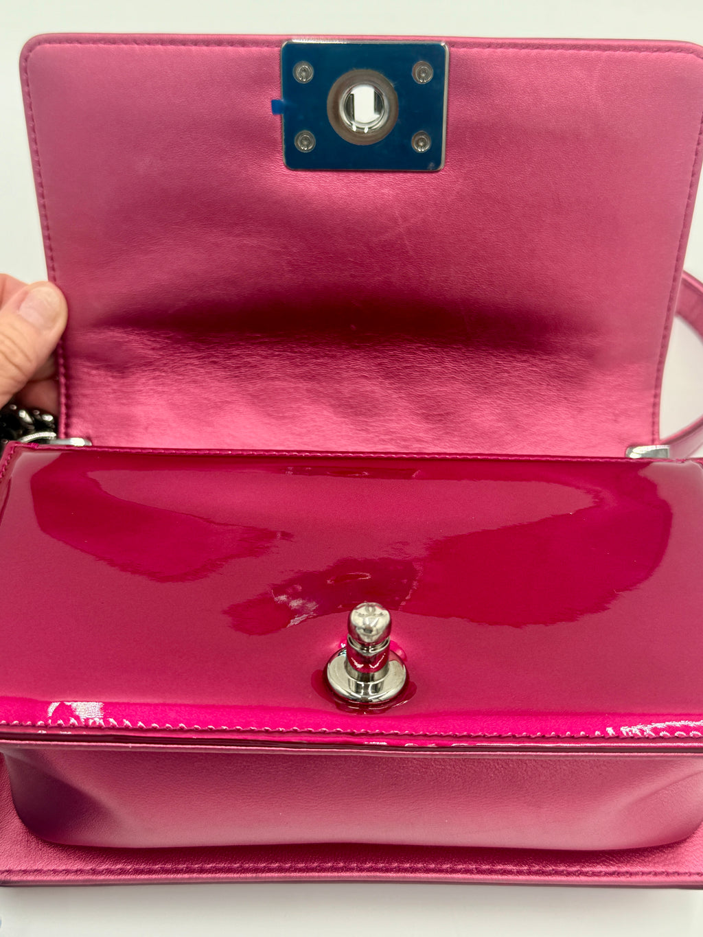 Pre-Owned Chanel Pink Liquid Patent Small Boy Bag Ruthenium Hardware - Authenticated