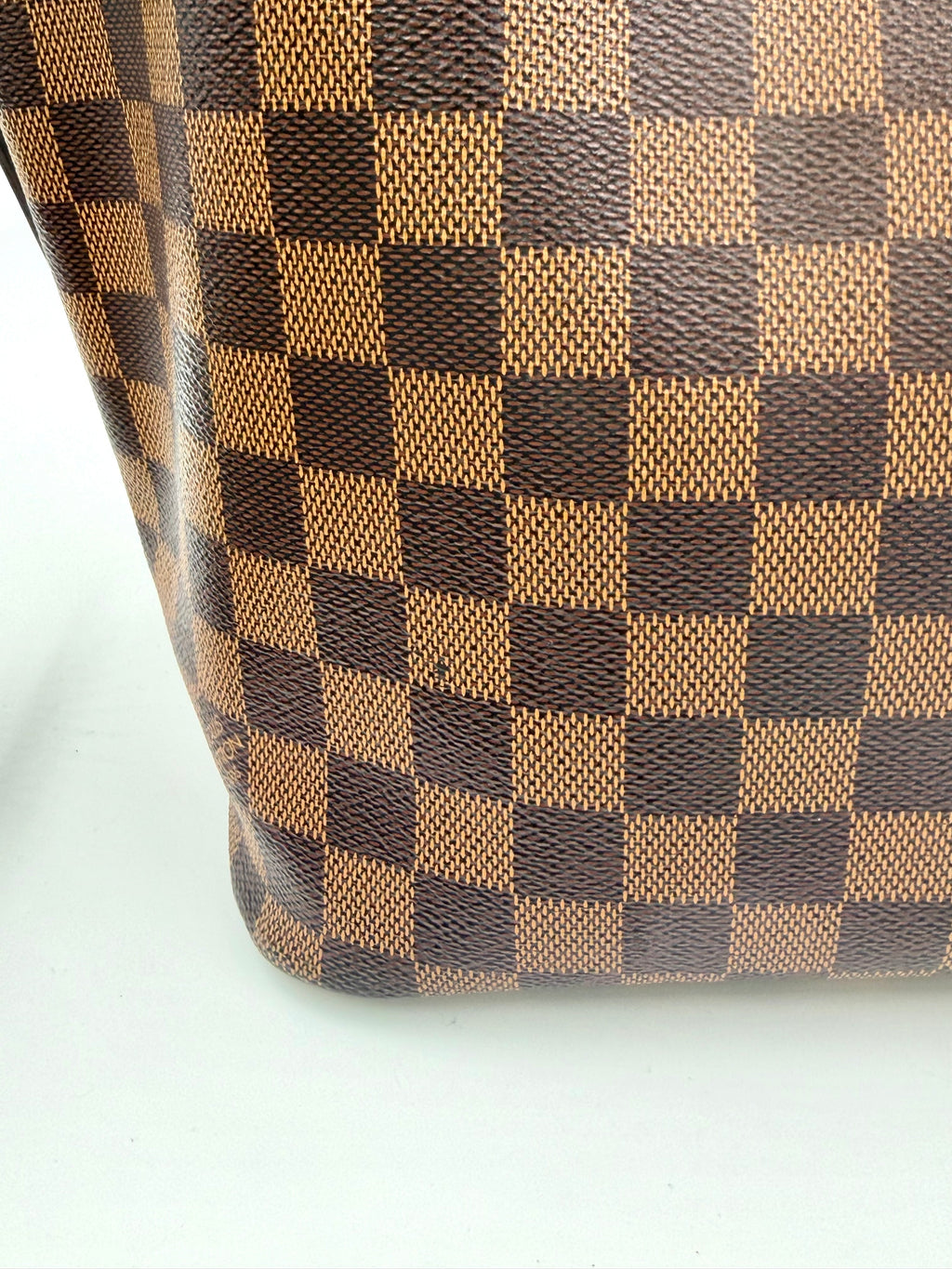 Pre-owned Louis Vuitton Damier Ebene Neverfull MM with Pouch - Authenticated