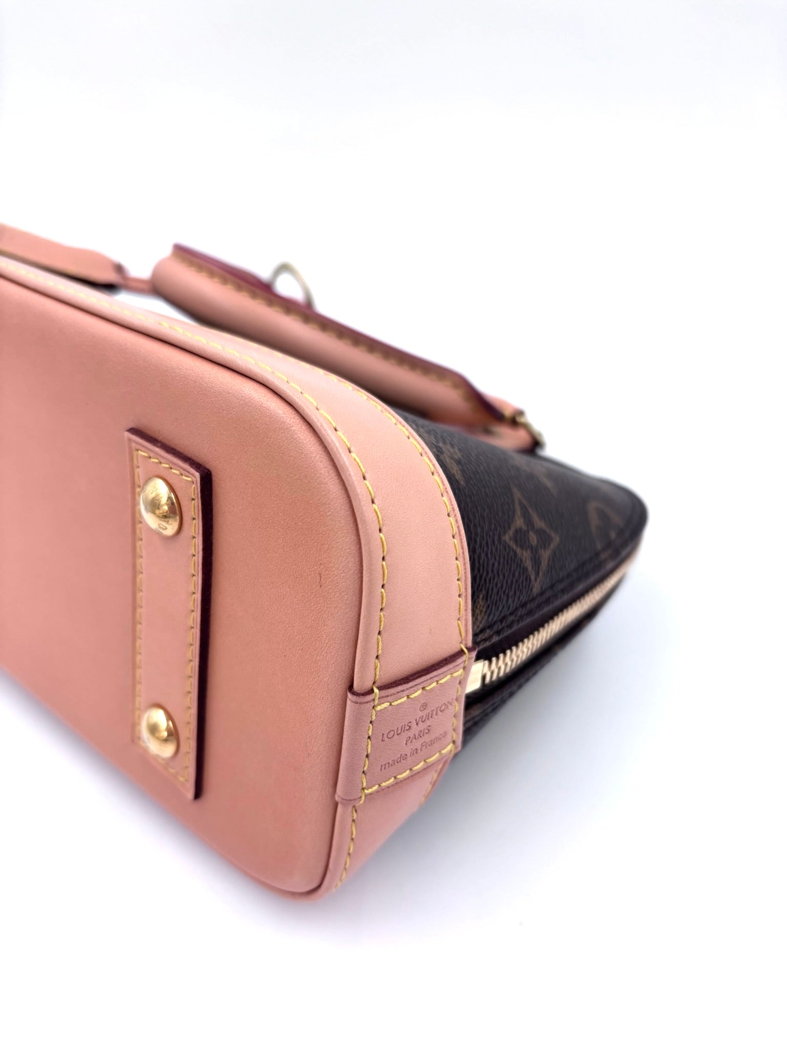 Pre-owned Louis Vuitton Alma BB Monogram Canvas - Authenticated
