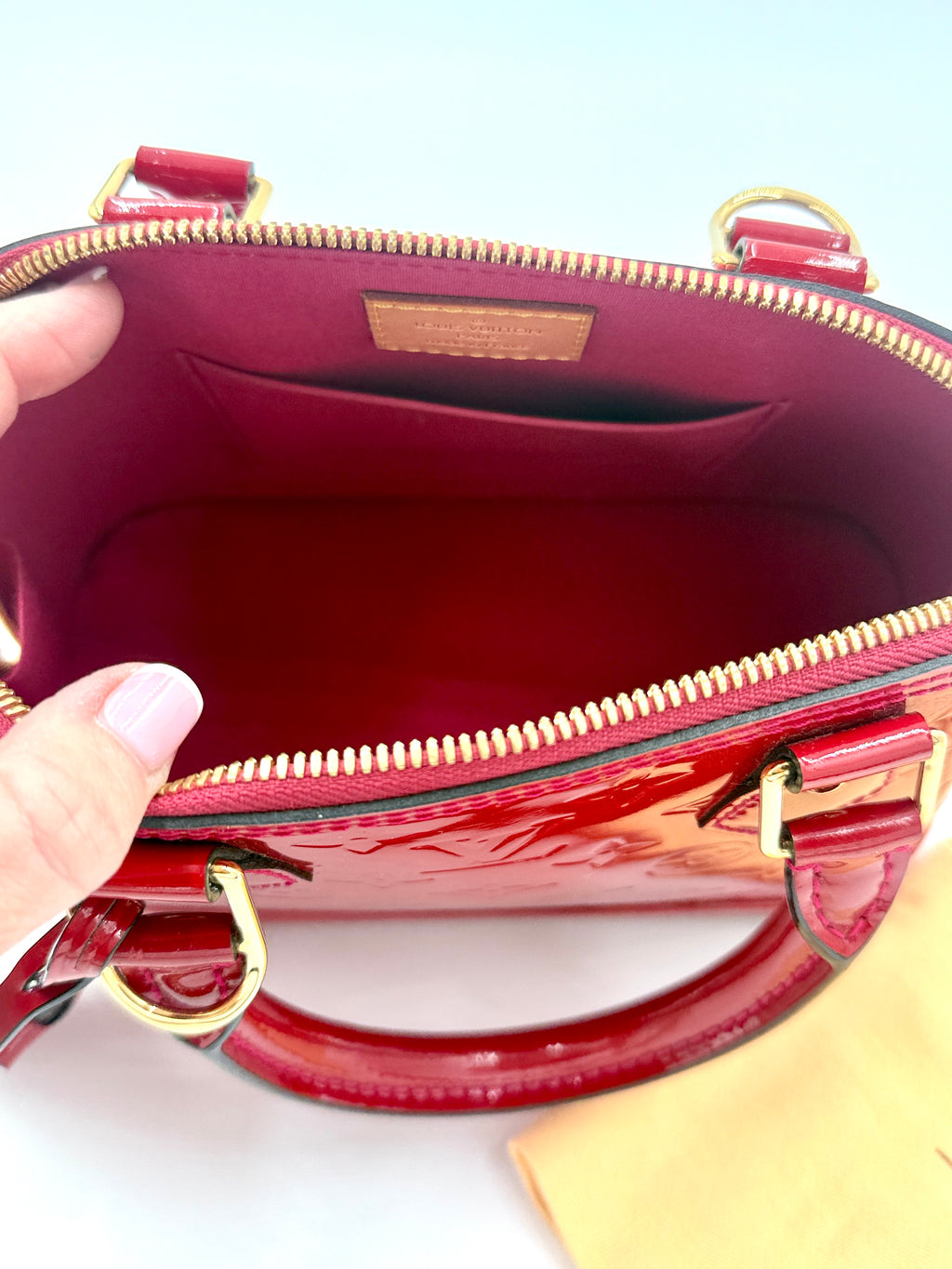 Pre-Owned Louis Vuitton Red Patent Vernis Leather Alma BB Bag - Authenticated