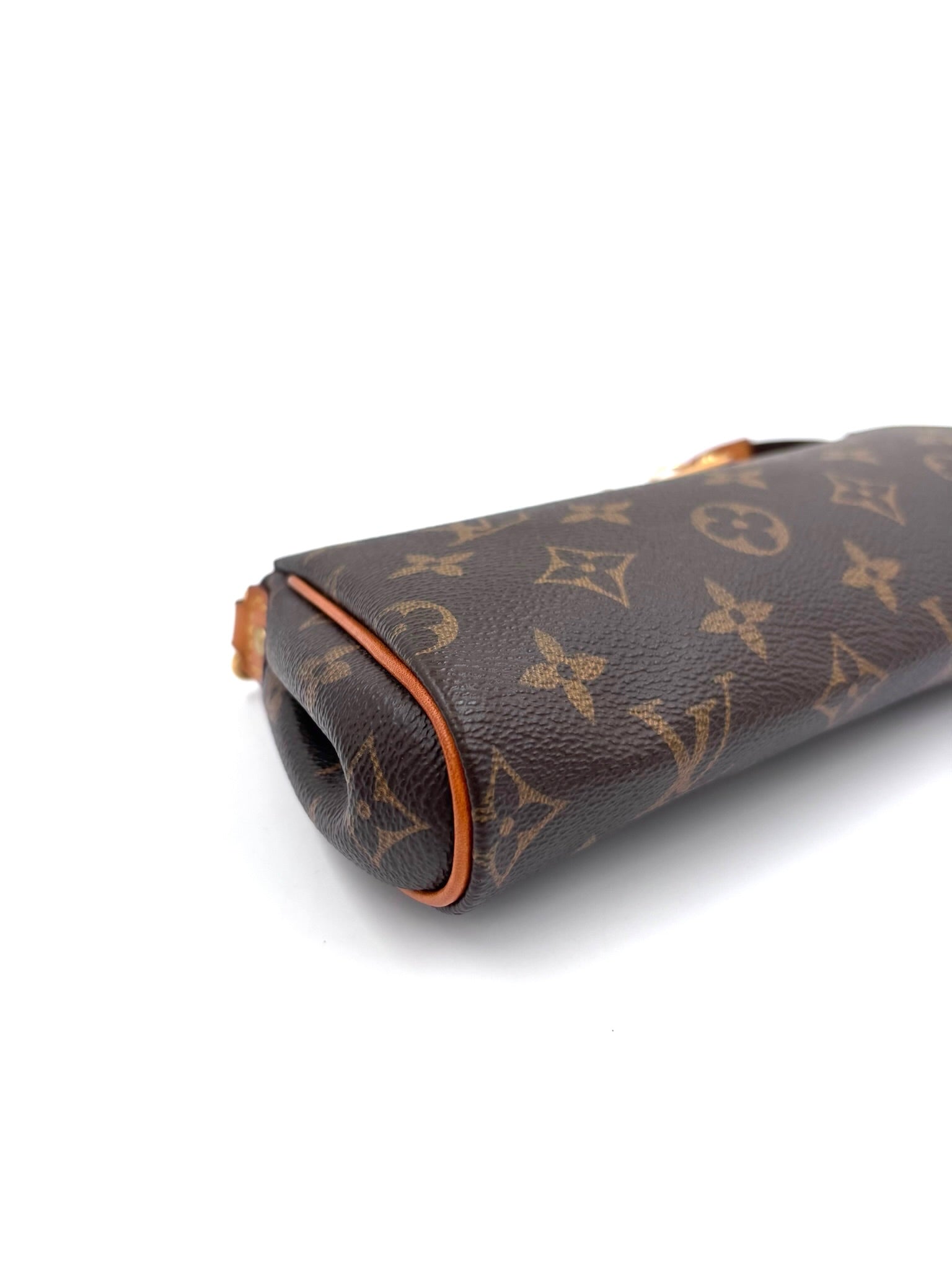 Pre-owned Louis Vuitton Monogram Eva Clutch with Chain and Crossbody Strap - Authenticated