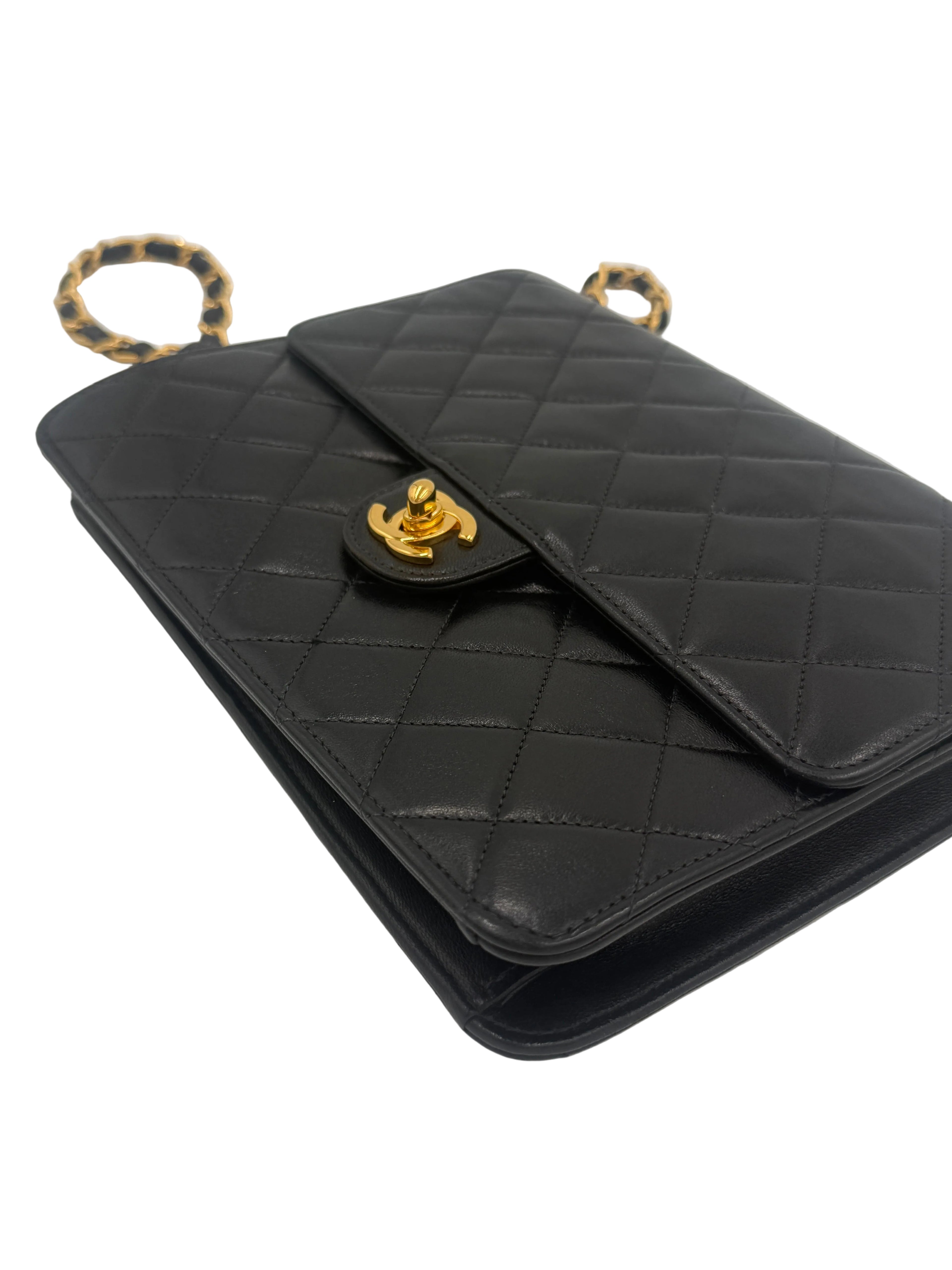 Pre-Owned Chanel Vintage Matelasse Single Flap Chain Shoulder Bag  Black Lambskin with Gold Hardware - Authenticated