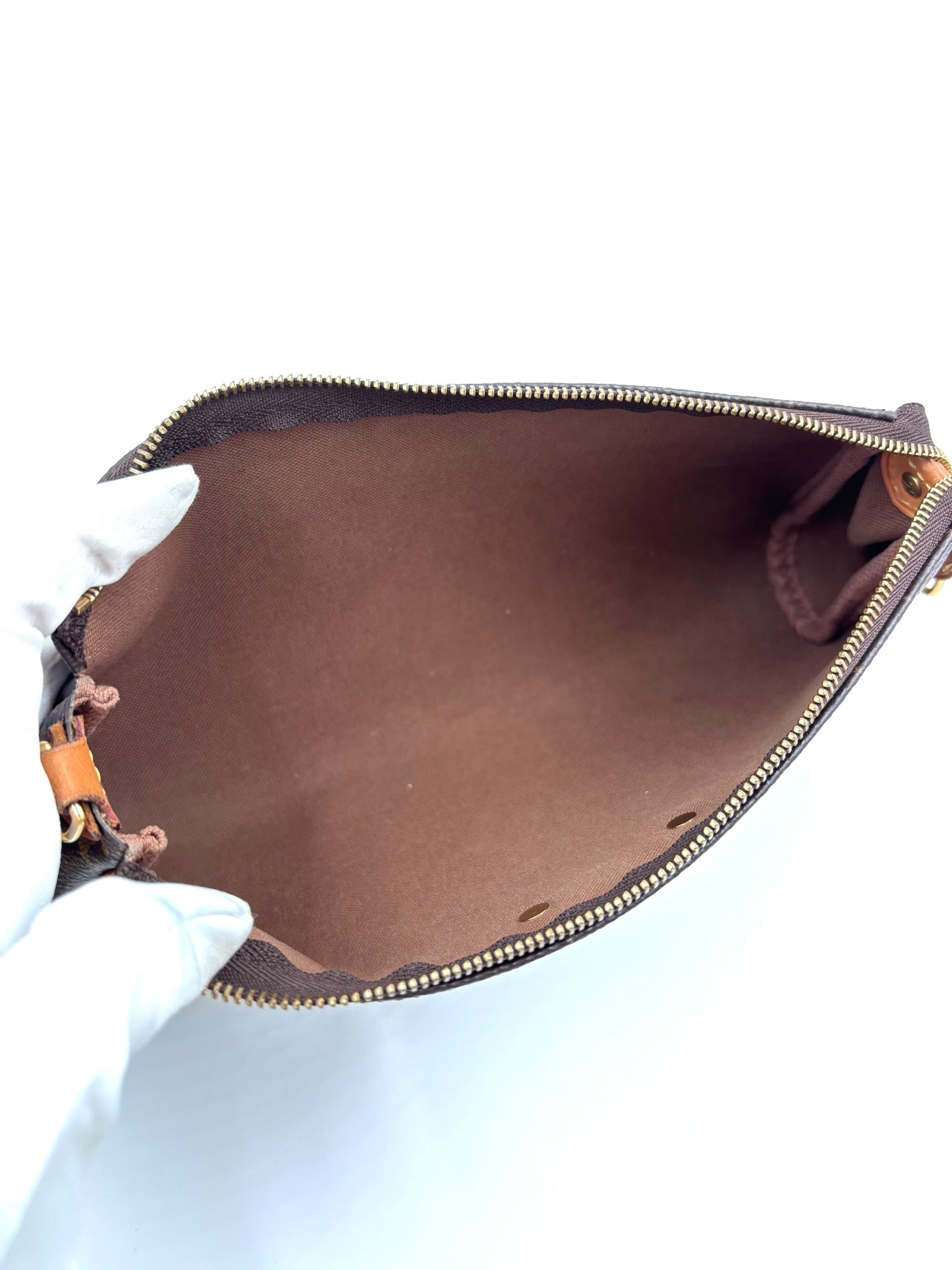 Pre-owned Louis Vuitton Monogram Eva Clutch with Chain and Crossbody Strap - Authenticated