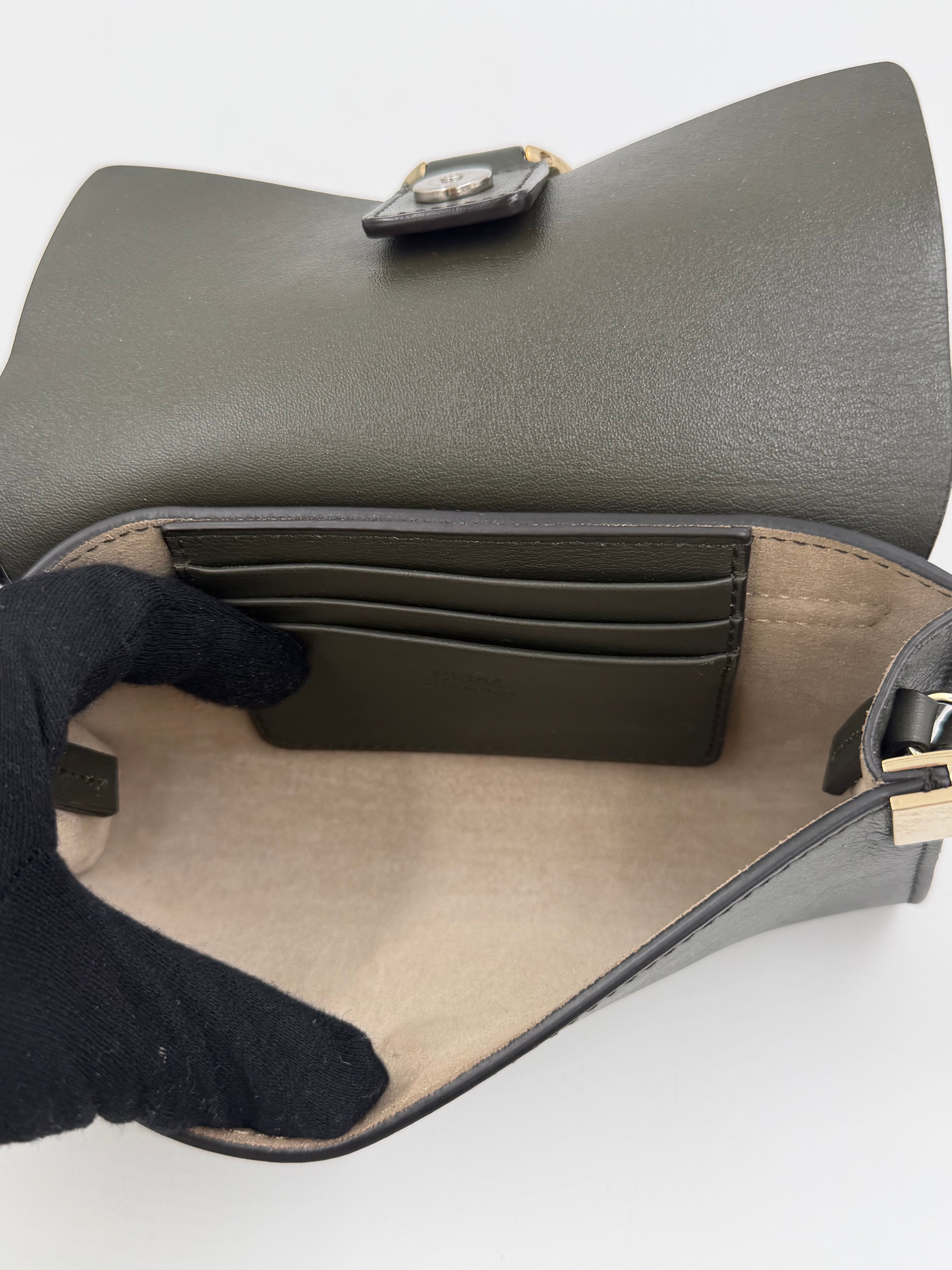 Pre-owned Chloe Faye Crossbody Wallet Olive Suede and Leather Mixed Metal Hardware - Authenticated