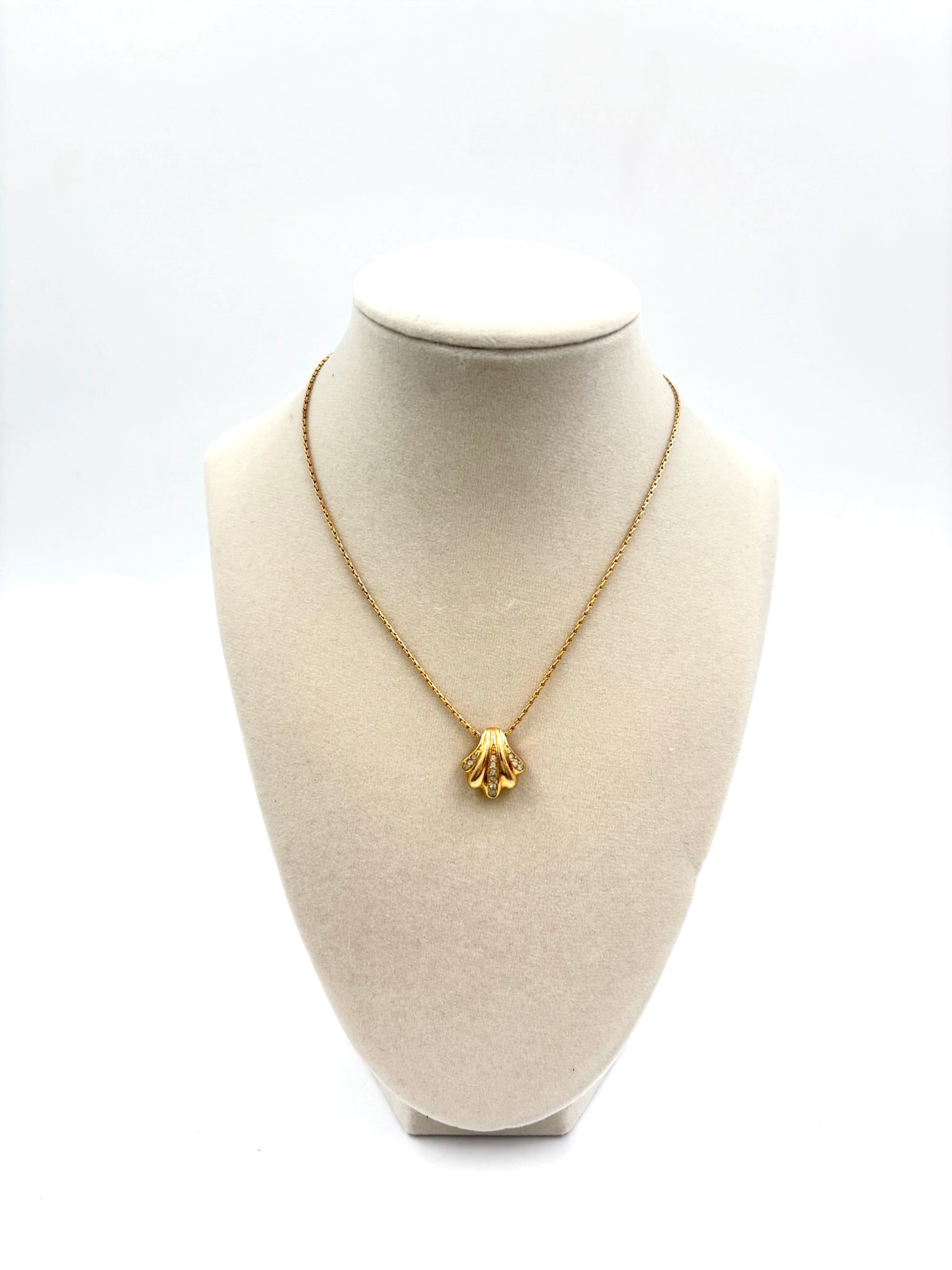 Pre-owned Dior Shell Necklace Gold Tone with Crystals - Authenticated