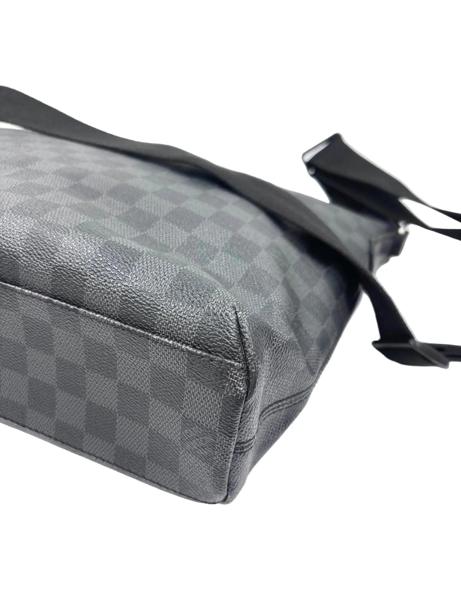 Pre-owned Louis Vuitton Mick Messenger Bag Damier Graphite - Authenticated
