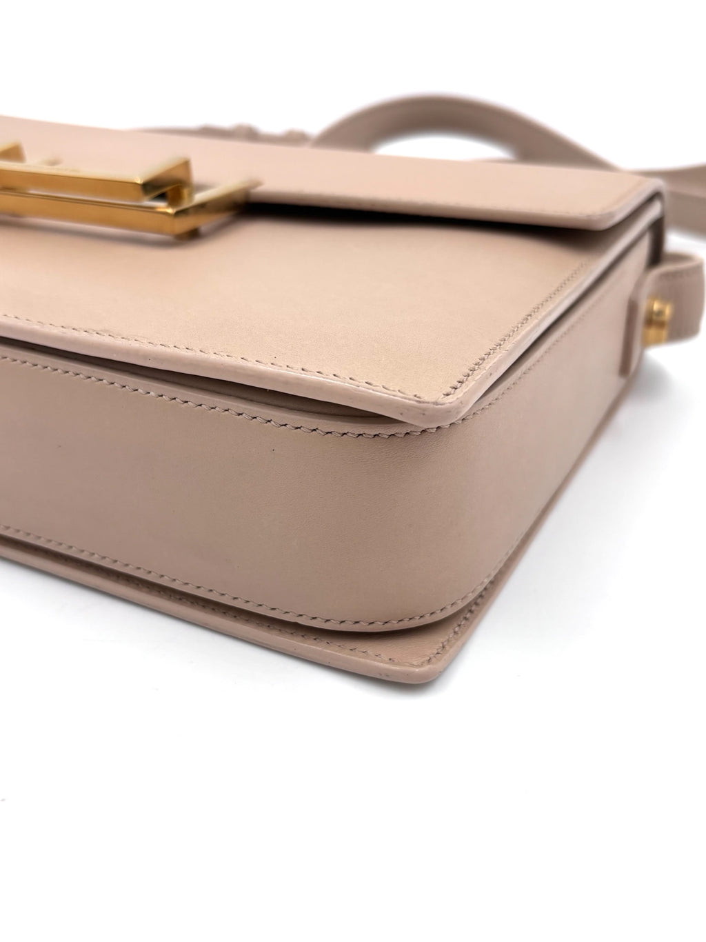 Pre-owned Saint Laurent Lulu Medium Bag Beige - Authenticated
