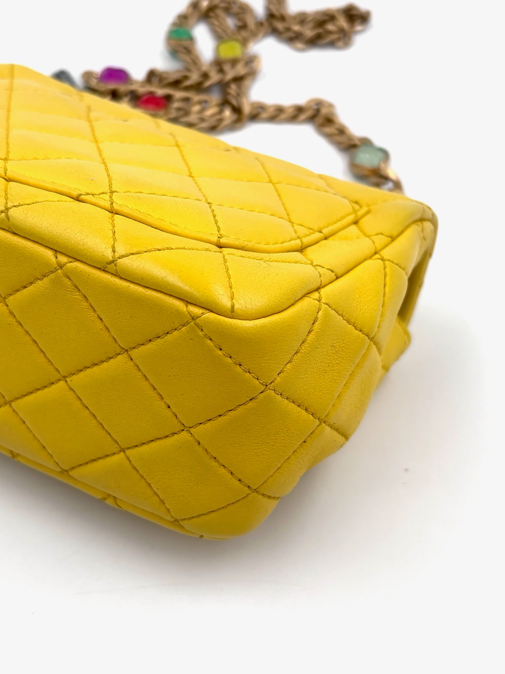 Pre-owned Chanel Yellow Leather Matelassé Handbag with Gem-Toned Charm Chain - Authenticated
