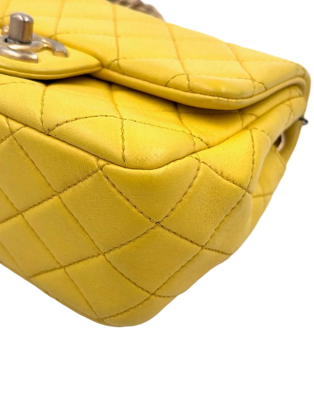 Pre-owned Chanel Yellow Leather Matelassé Handbag with Gem-Toned Charm Chain - Authenticated