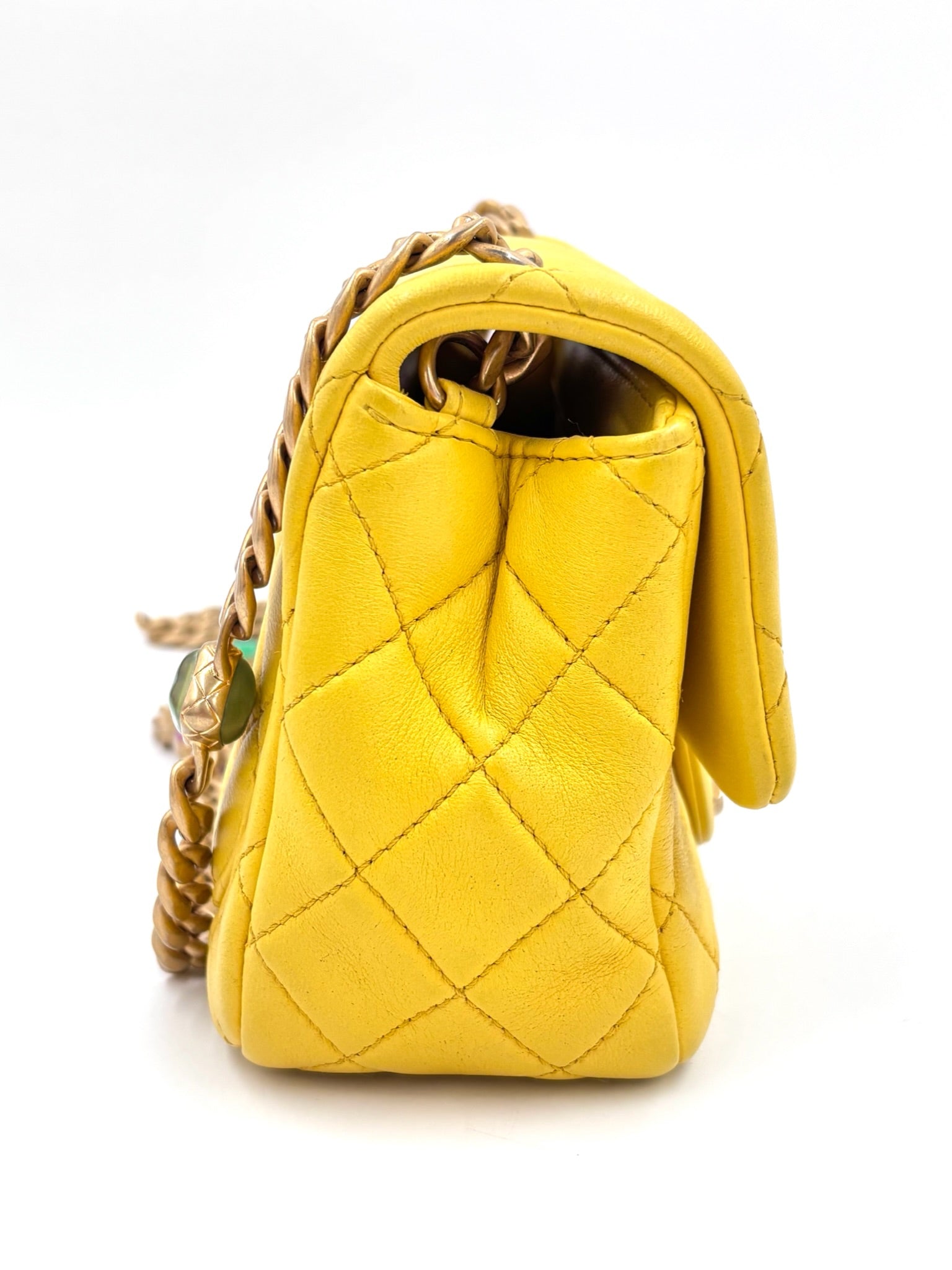 Pre-owned Chanel Yellow Leather Matelassé Handbag with Gem-Toned Charm Chain - Authenticated