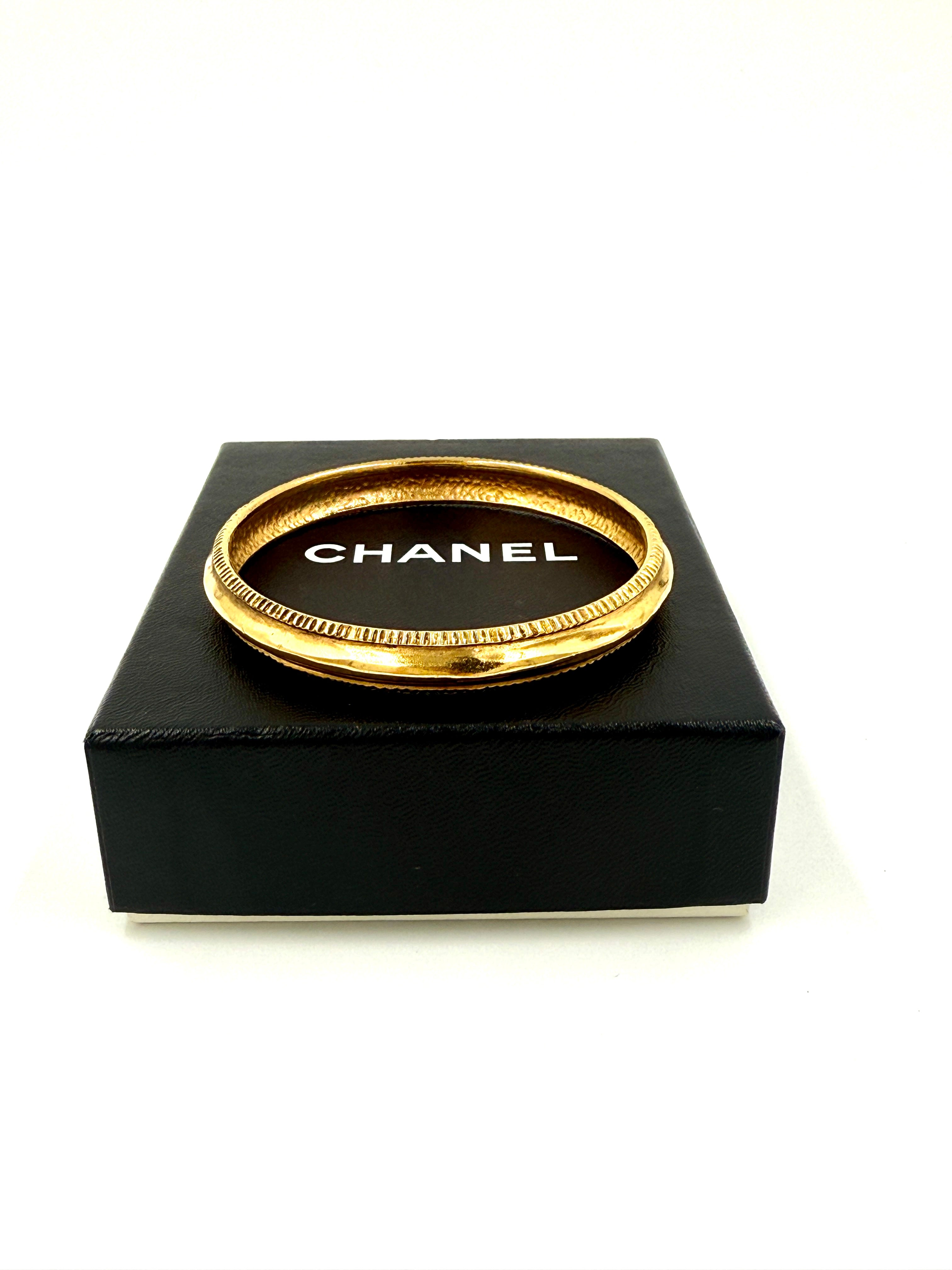 Pre-Owned Chanel Vintage 24K Gold Plated Bangle Bracelet - Authenticated