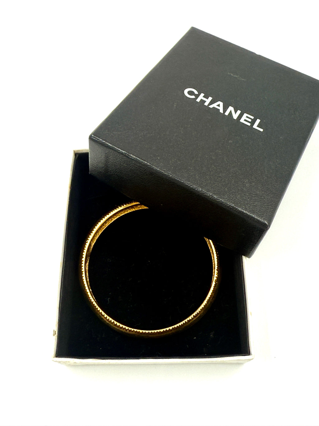 Pre-Owned Chanel Vintage 24K Gold Plated Bangle Bracelet - Authenticated