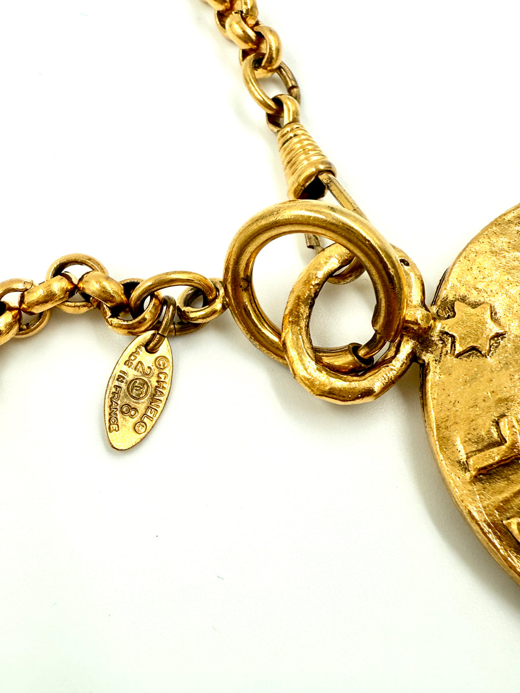 Pre-Owned Chanel Monocle Necklace 24k Gold Plated - Authenticated