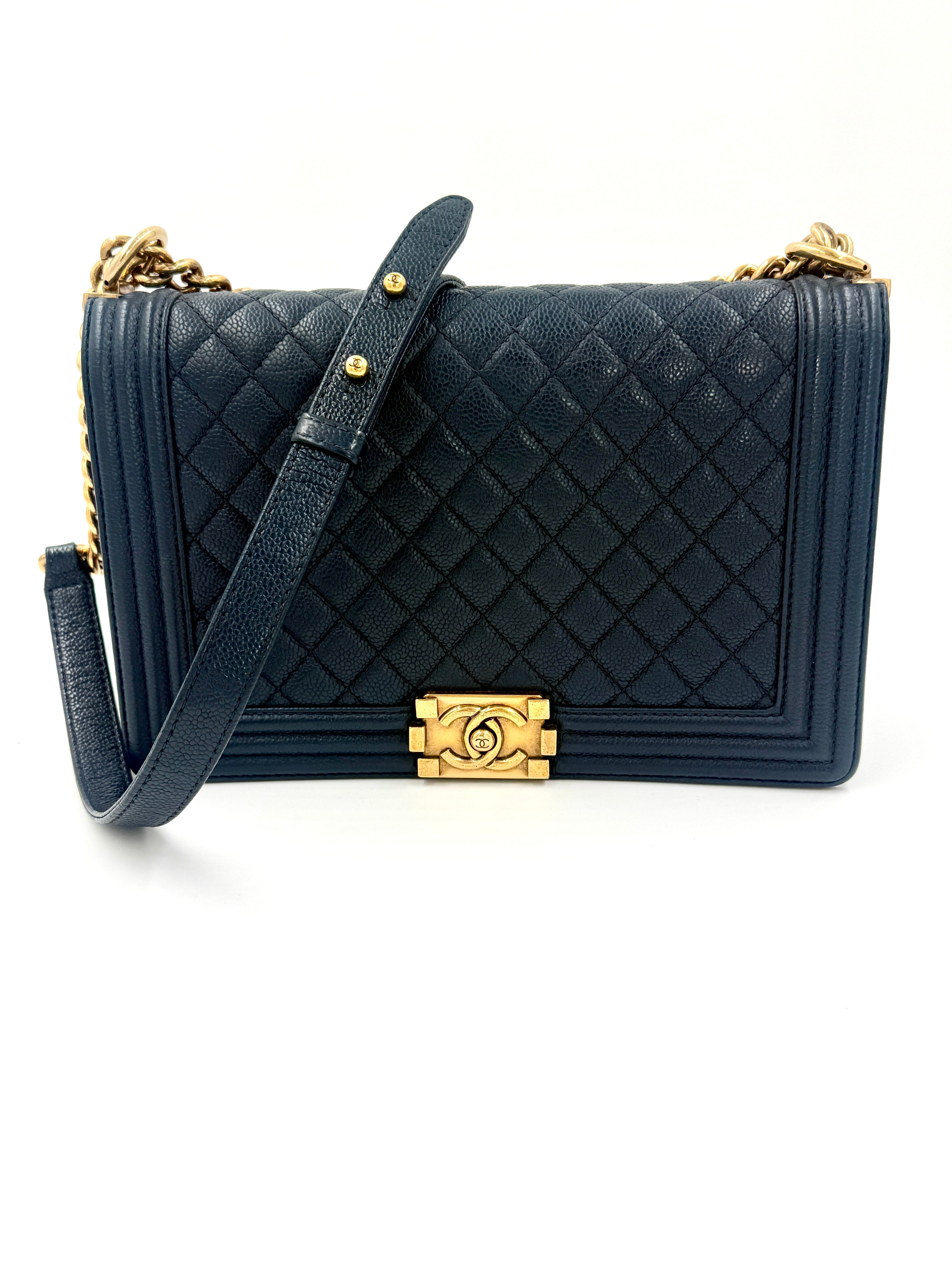 Pre-Owned Chanel Boy Bag New Medium Navy Caviar - Authenticated