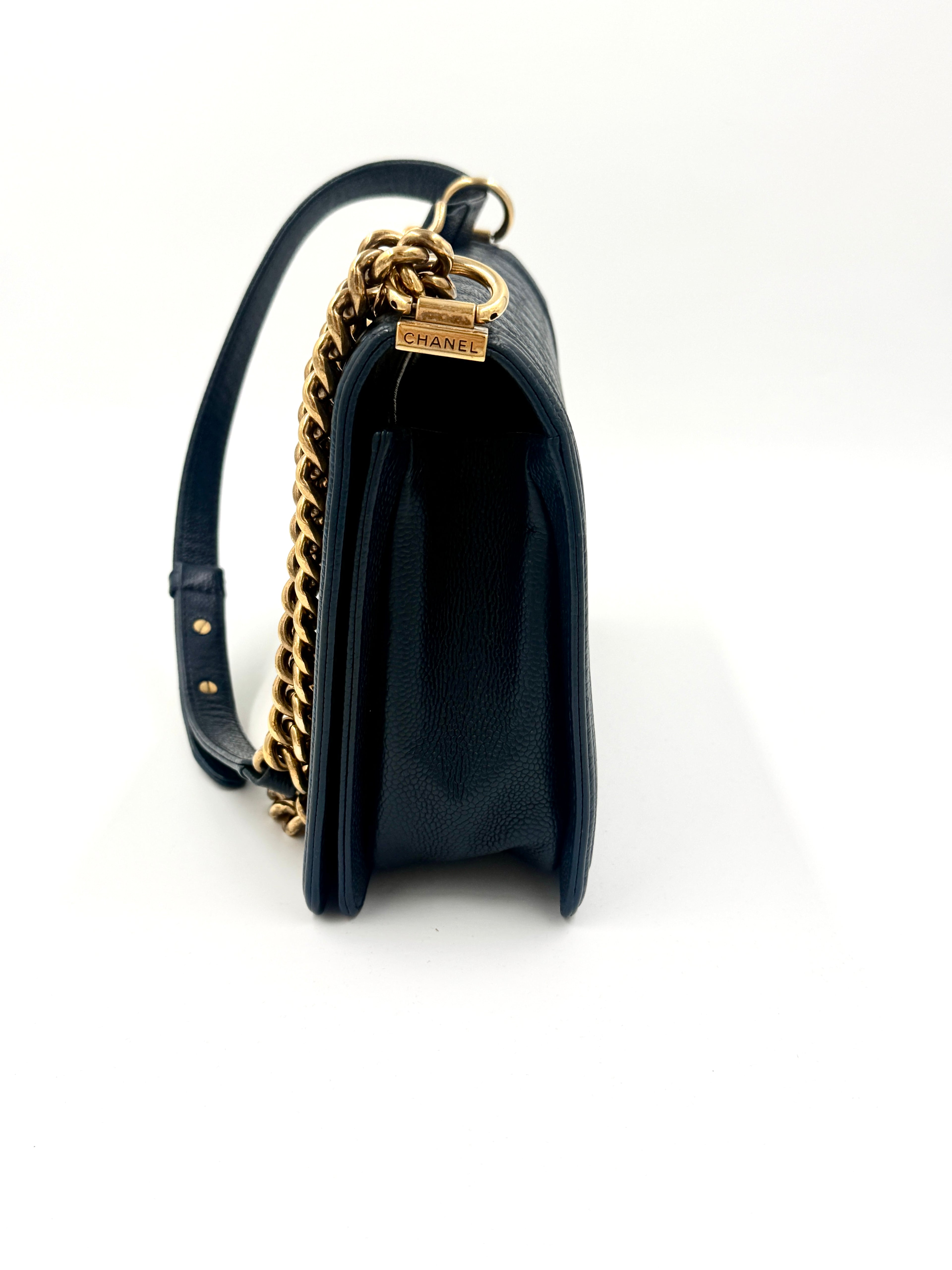 Pre-Owned Chanel Boy Bag New Medium Navy Caviar - Authenticated
